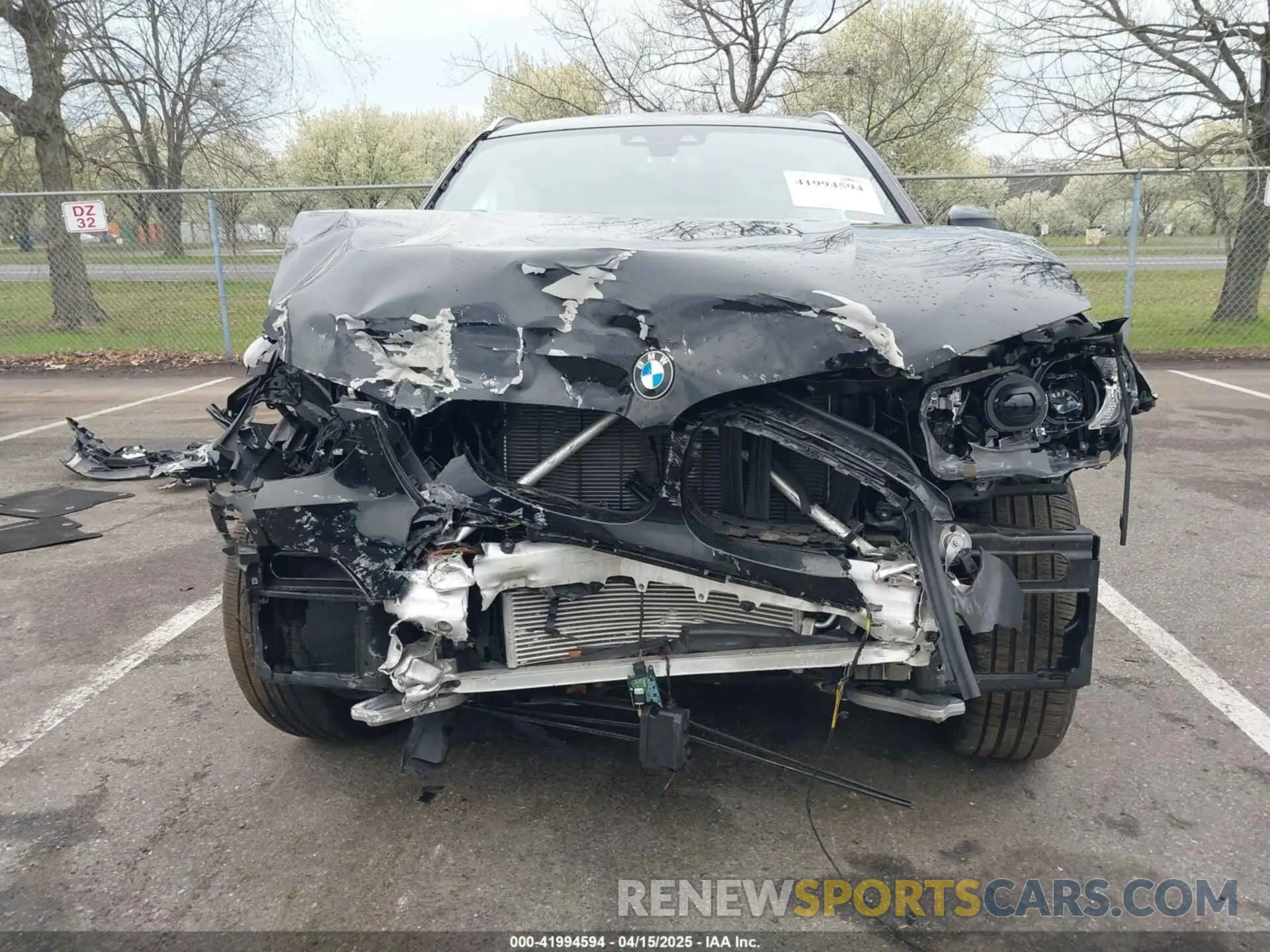 6 Photograph of a damaged car 5UXTY5C00M9F37677 BMW X3 2021