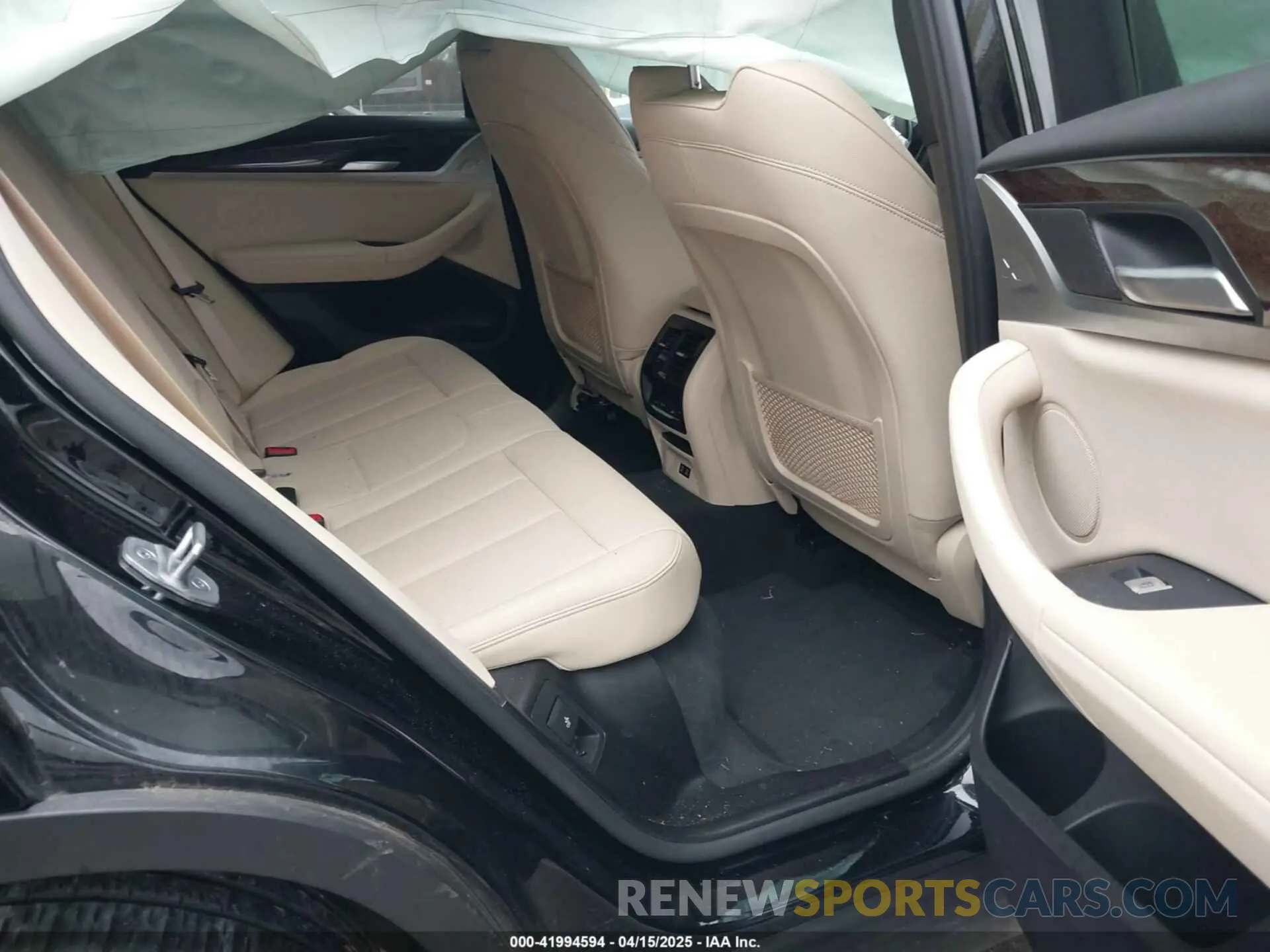 8 Photograph of a damaged car 5UXTY5C00M9F37677 BMW X3 2021