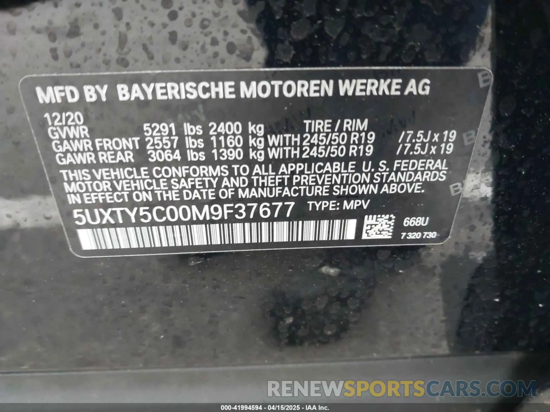 9 Photograph of a damaged car 5UXTY5C00M9F37677 BMW X3 2021