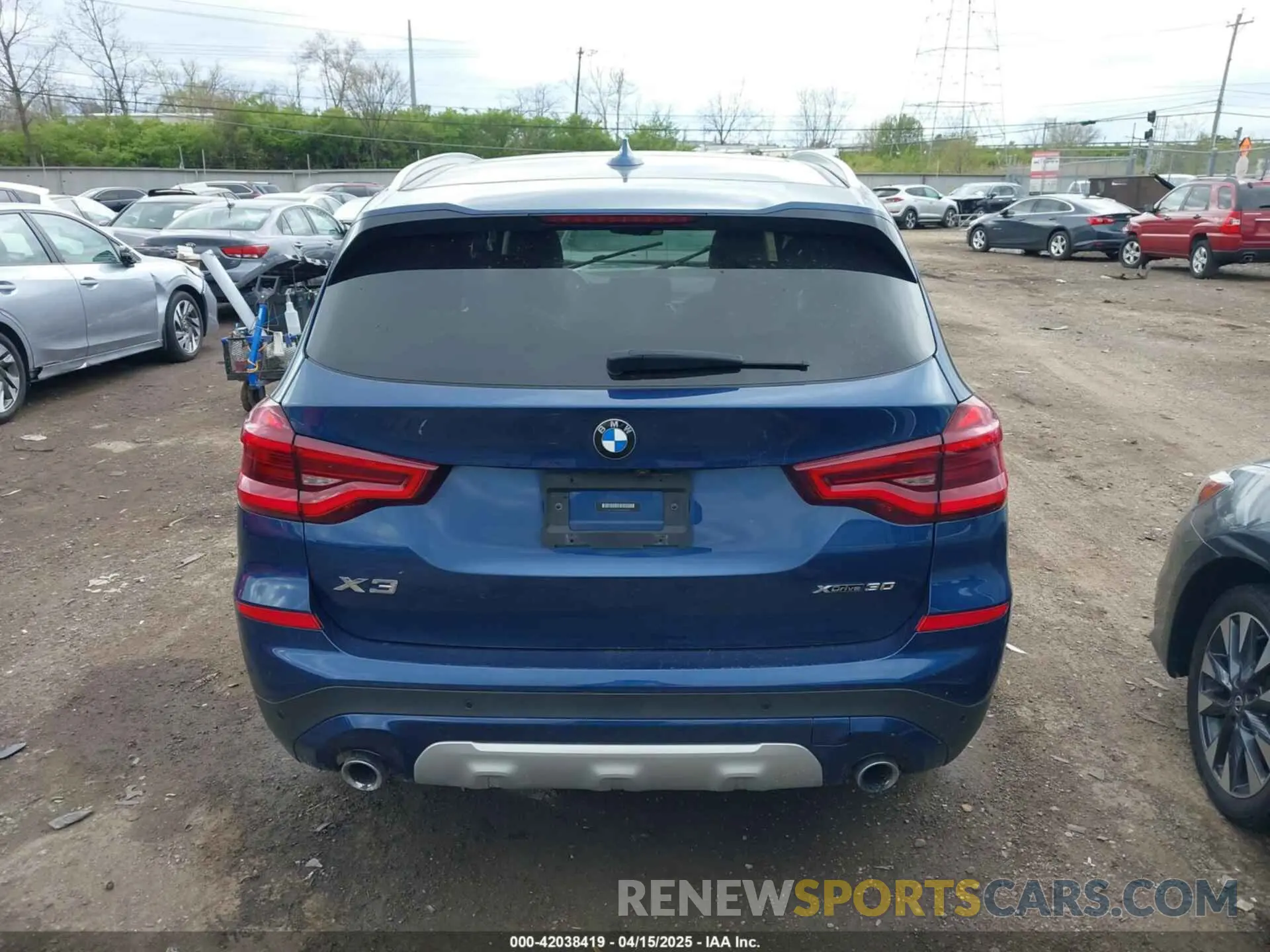 16 Photograph of a damaged car 5UXTY5C01M9E42951 BMW X3 2021