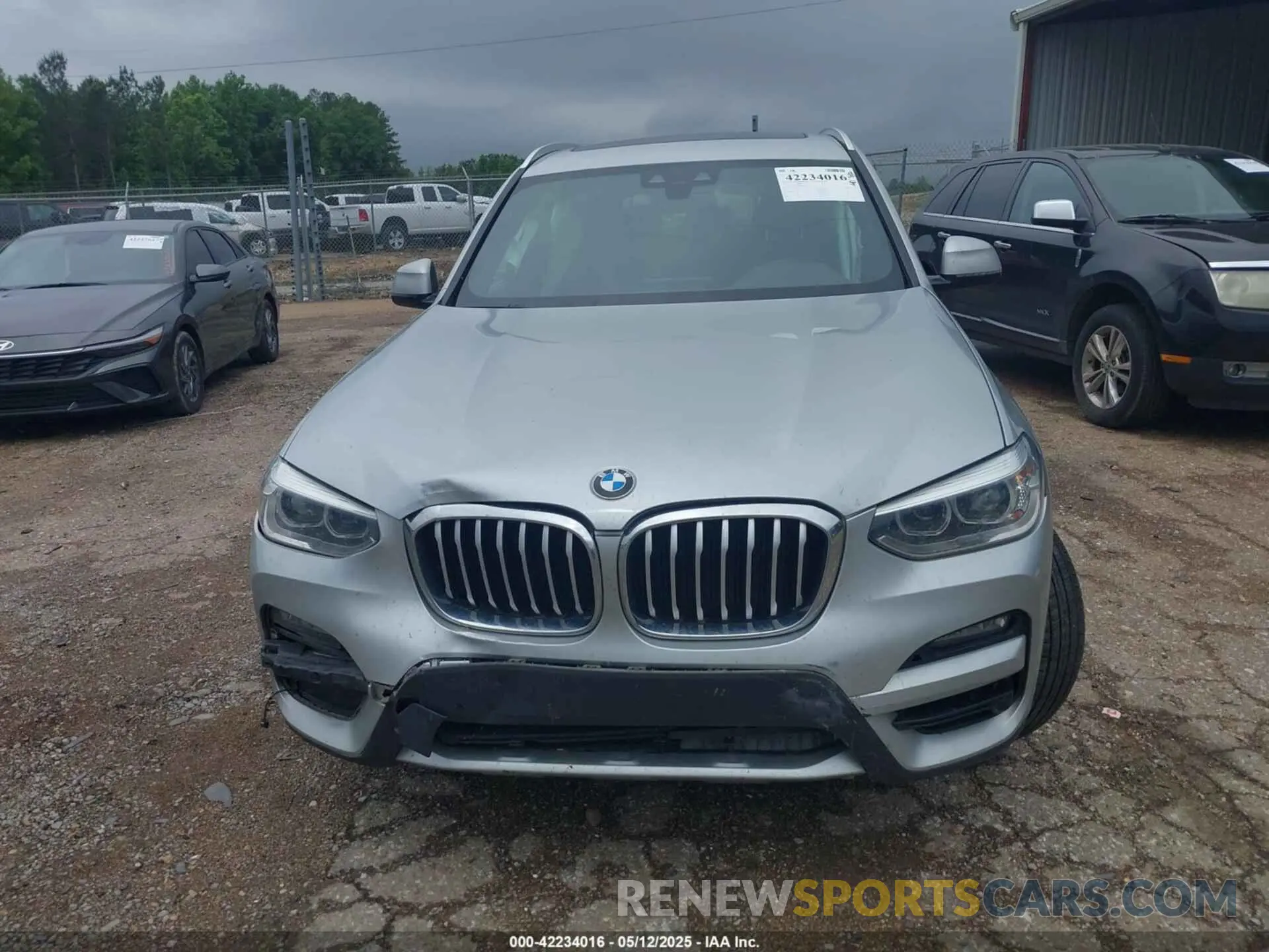 12 Photograph of a damaged car 5UXTY5C01M9H22613 BMW X3 2021