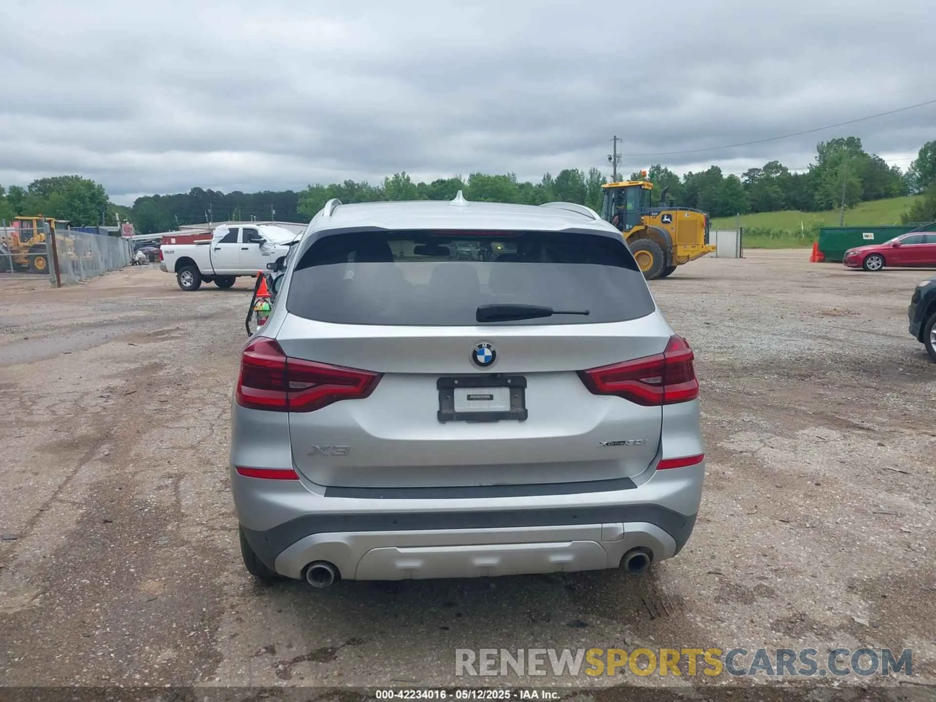 16 Photograph of a damaged car 5UXTY5C01M9H22613 BMW X3 2021