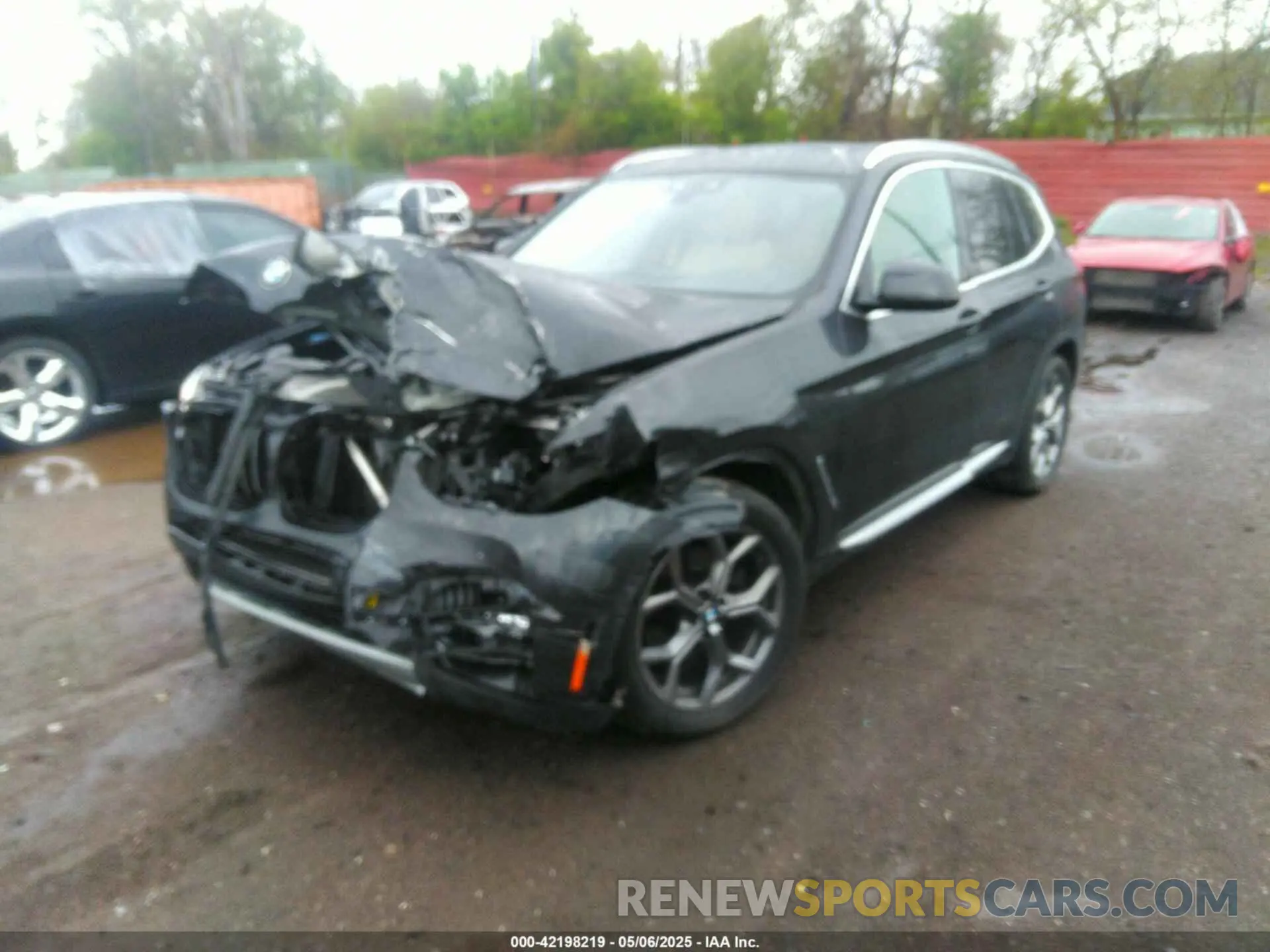 2 Photograph of a damaged car 5UXTY5C02M9D79732 BMW X3 2021