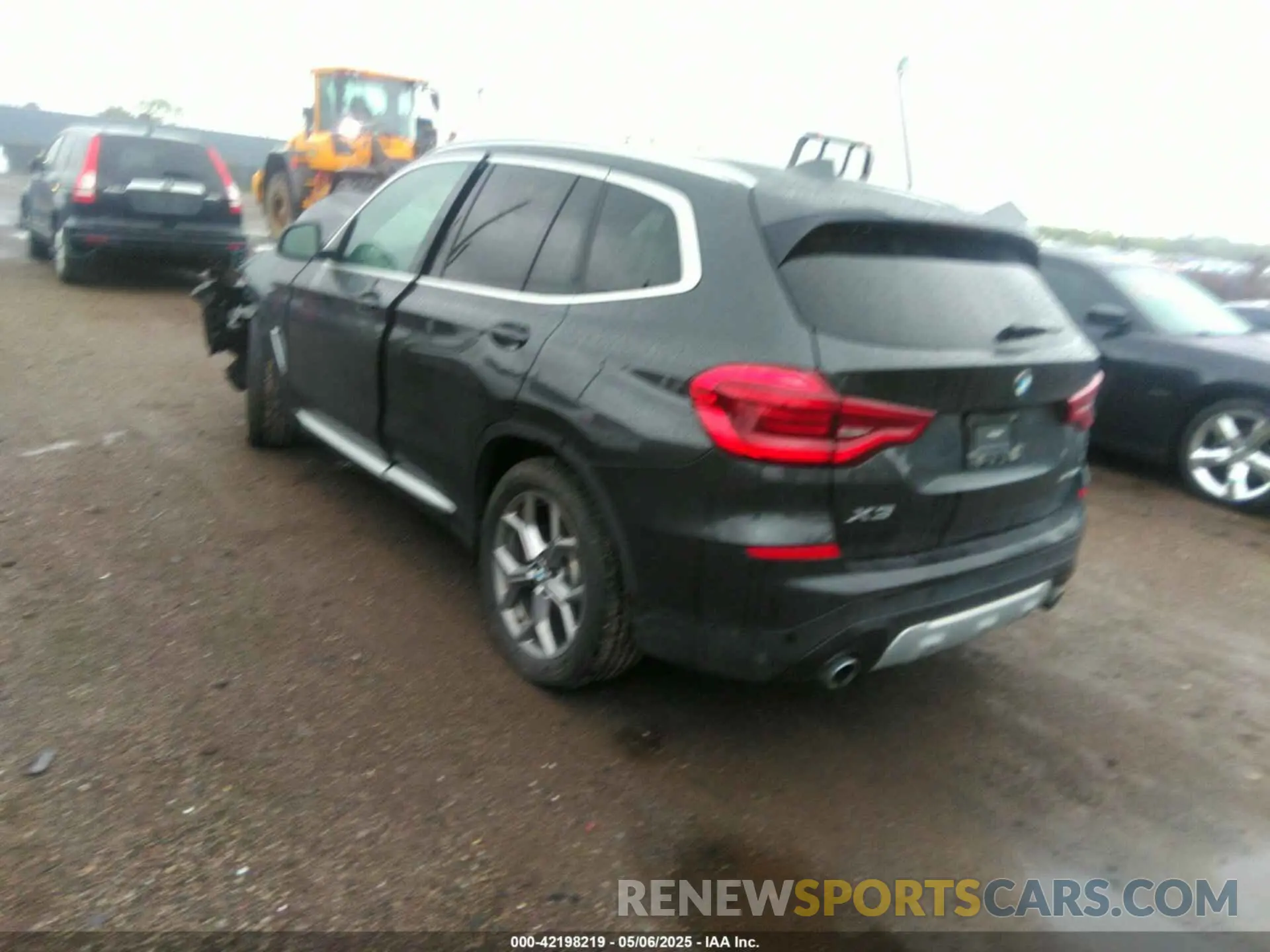 3 Photograph of a damaged car 5UXTY5C02M9D79732 BMW X3 2021