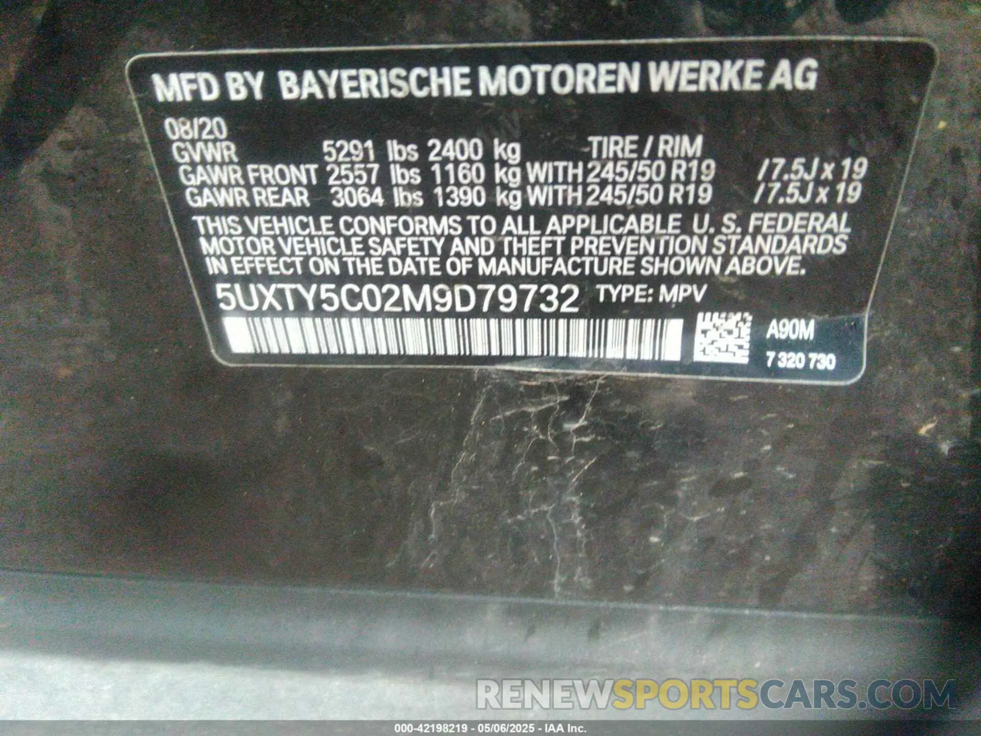 9 Photograph of a damaged car 5UXTY5C02M9D79732 BMW X3 2021