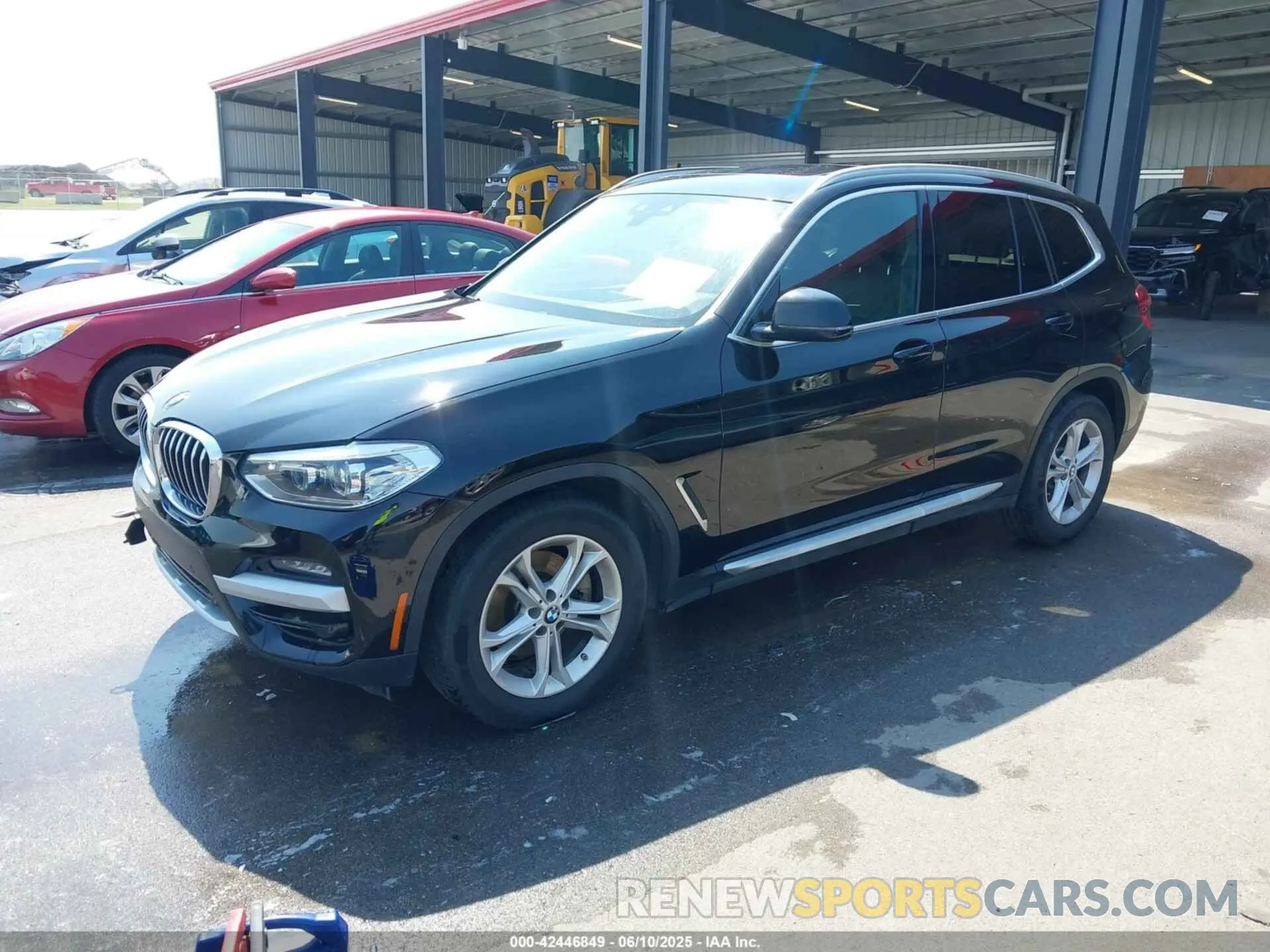 2 Photograph of a damaged car 5UXTY5C02M9F20945 BMW X3 2021