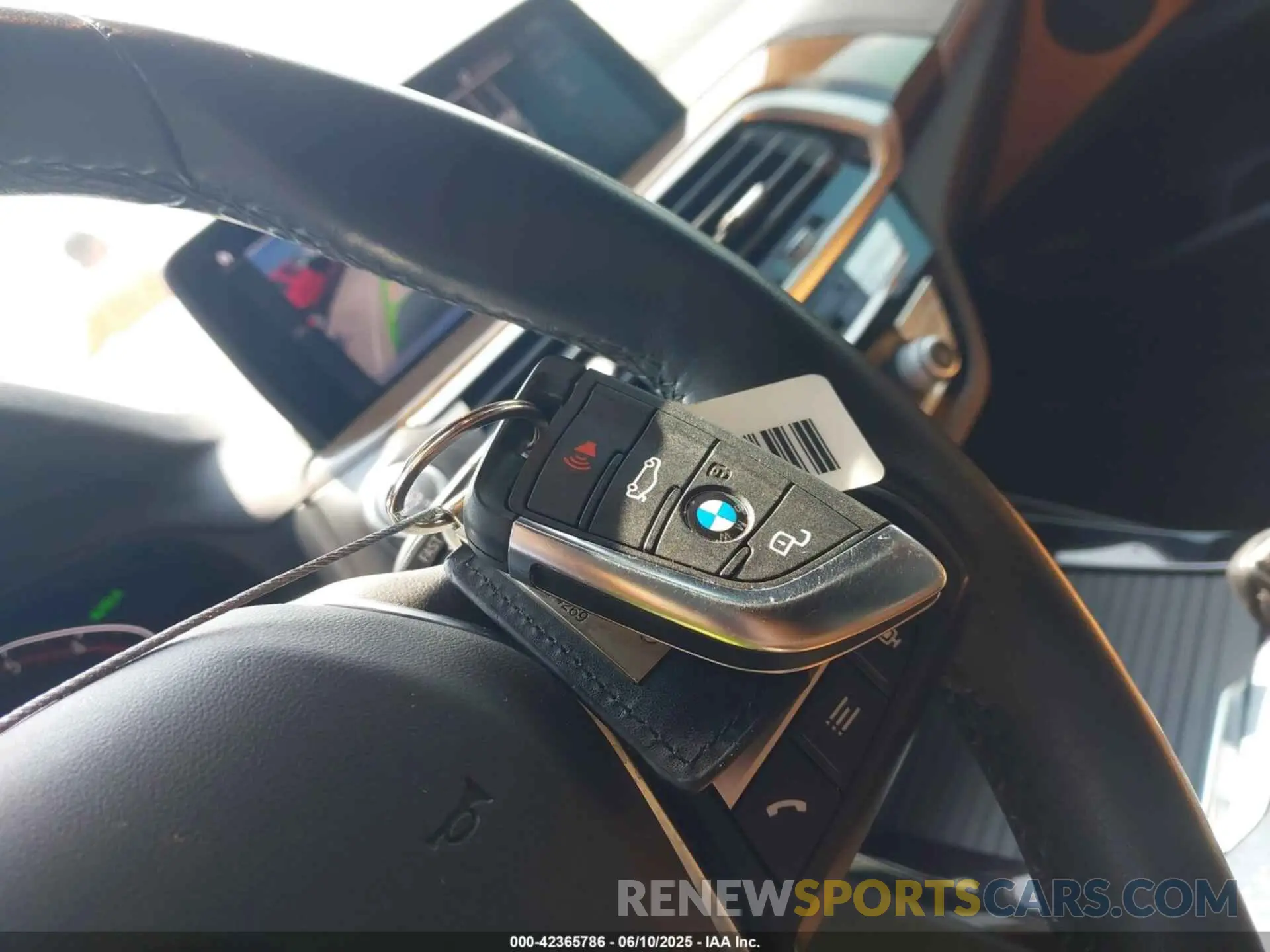 11 Photograph of a damaged car 5UXTY5C02M9G56072 BMW X3 2021