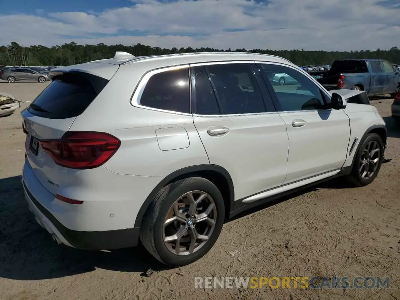 3 Photograph of a damaged car 5UXTY5C03M9E29957 BMW X3 2021
