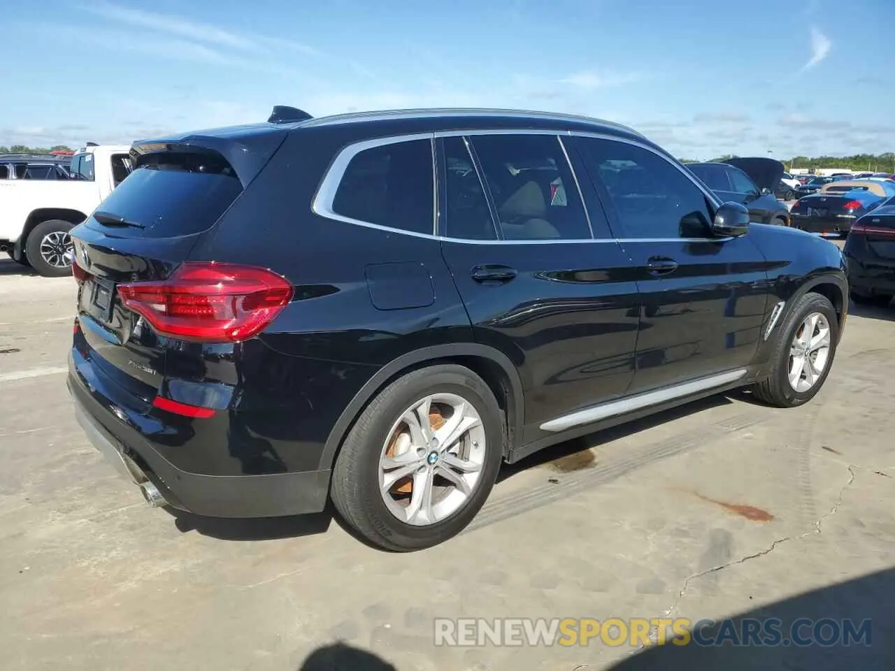 3 Photograph of a damaged car 5UXTY5C03M9E33247 BMW X3 2021