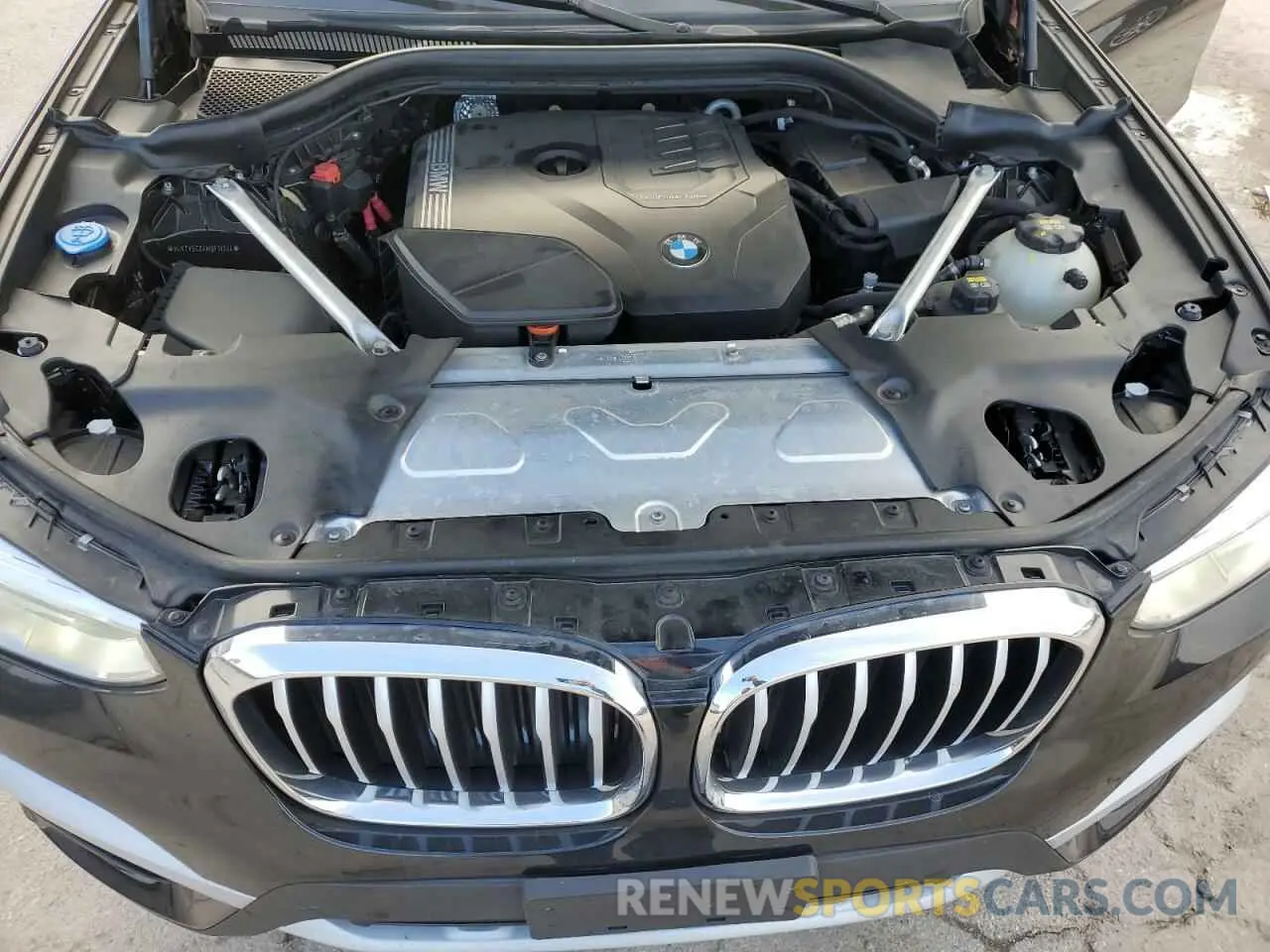 12 Фотография поврежденного автомобиля 5UXTY5C04M9F11244 BMW X3 2021