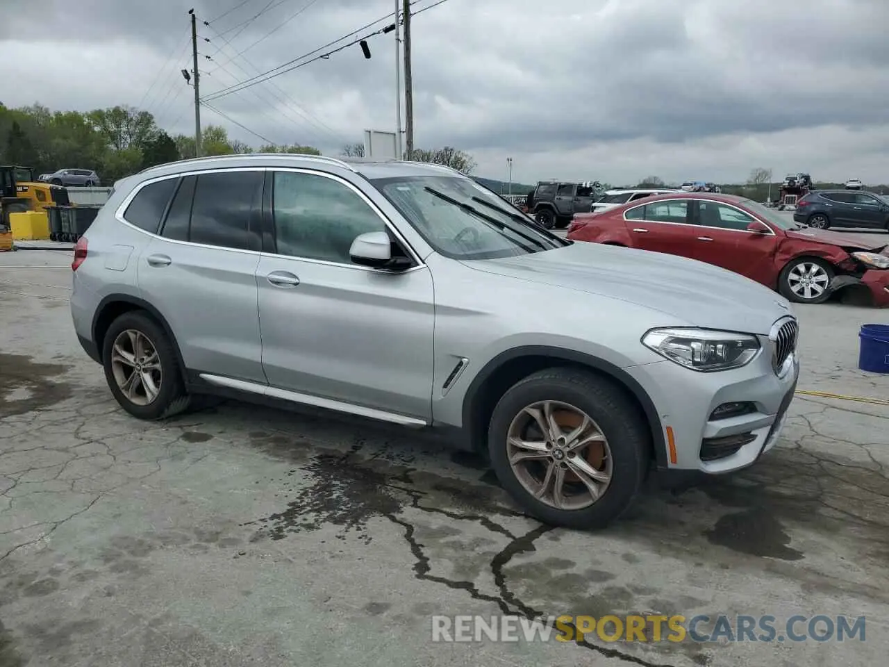 4 Photograph of a damaged car 5UXTY5C04M9F88079 BMW X3 2021