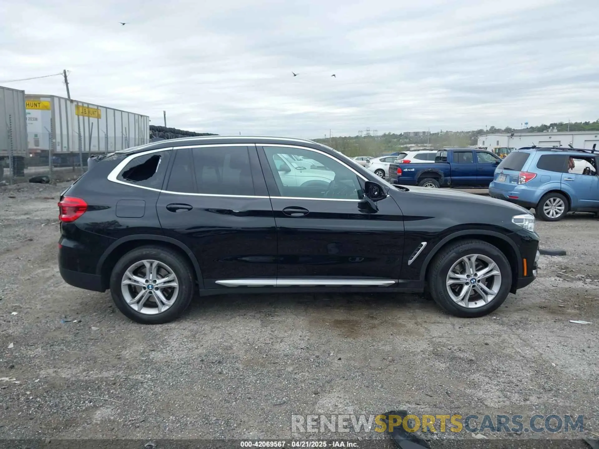 12 Photograph of a damaged car 5UXTY5C04M9F93699 BMW X3 2021