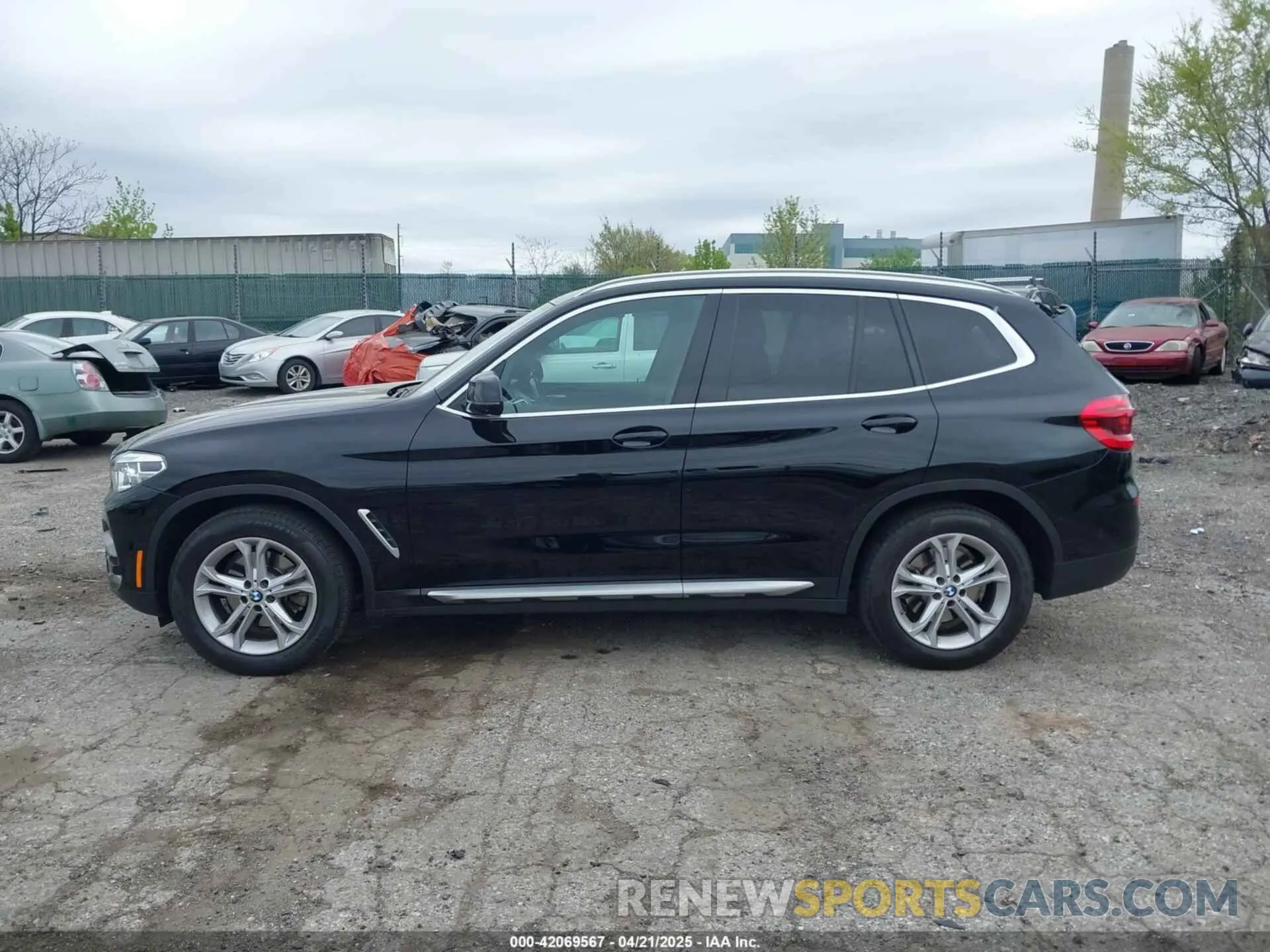 13 Photograph of a damaged car 5UXTY5C04M9F93699 BMW X3 2021