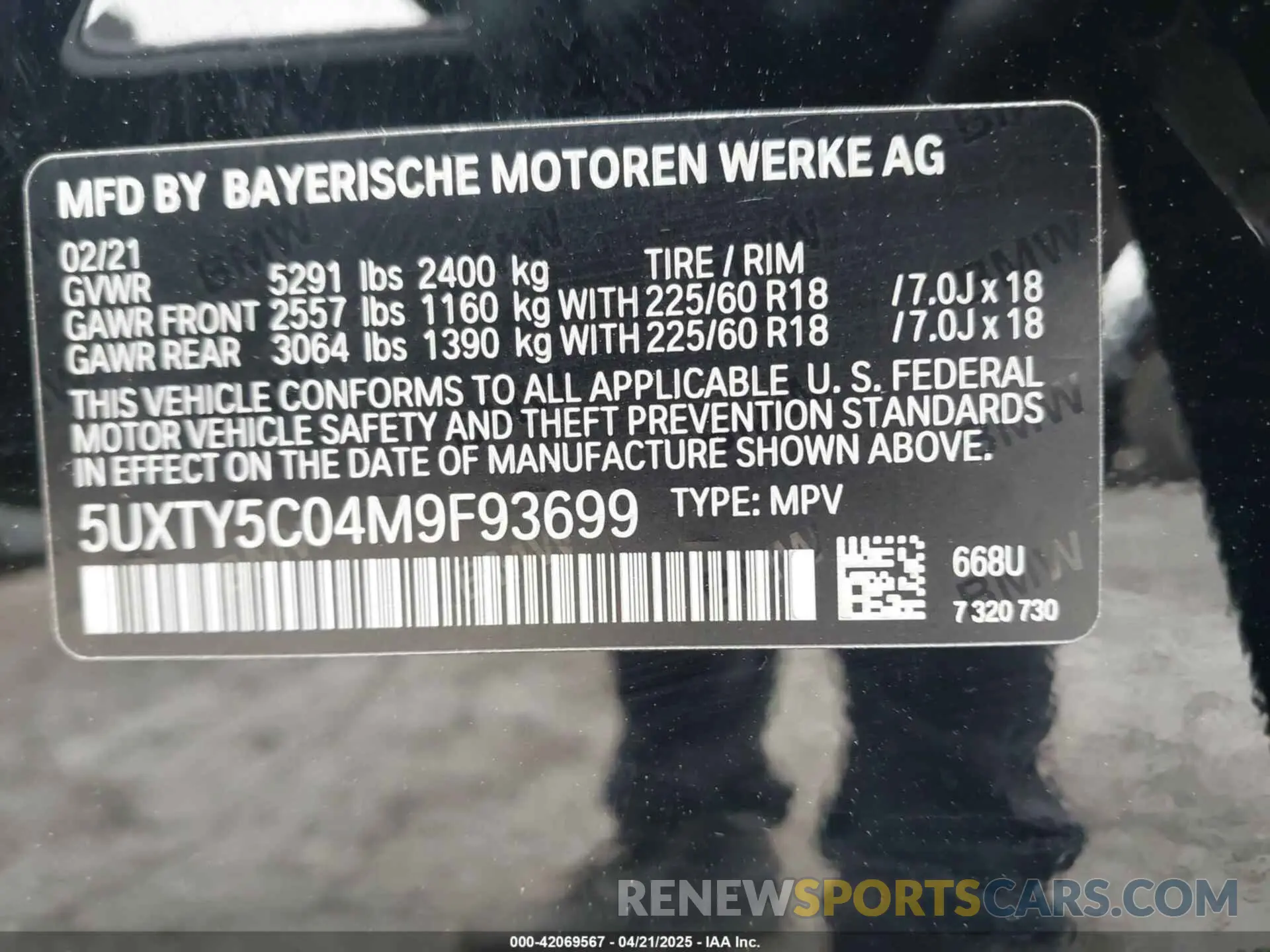 9 Photograph of a damaged car 5UXTY5C04M9F93699 BMW X3 2021