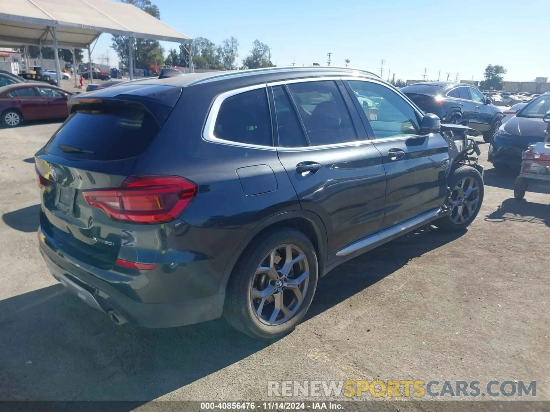 4 Photograph of a damaged car 5UXTY5C05M9846123 BMW X3 2021