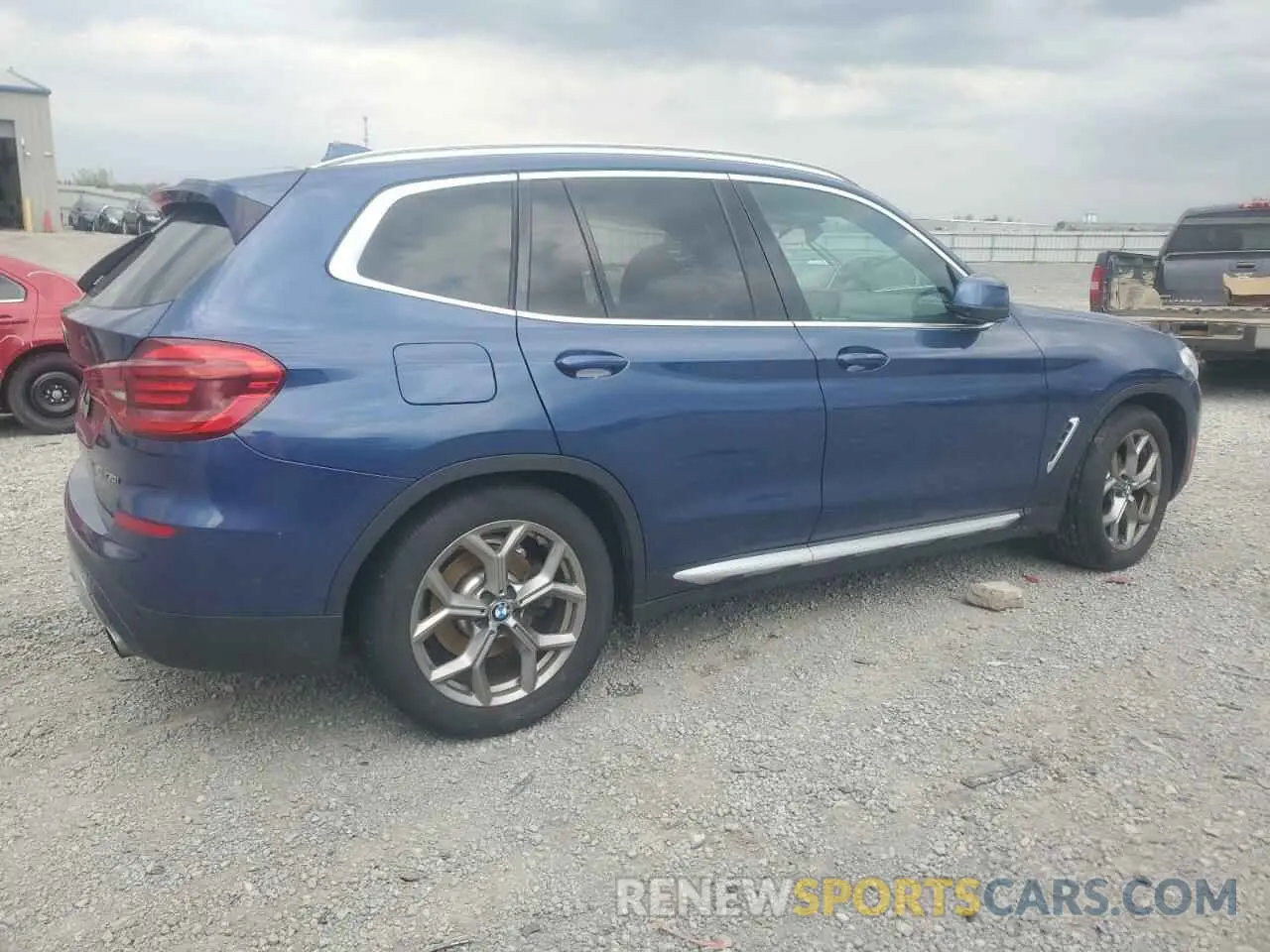 3 Фотография поврежденного автомобиля 5UXTY5C05M9F43328 BMW X3 2021