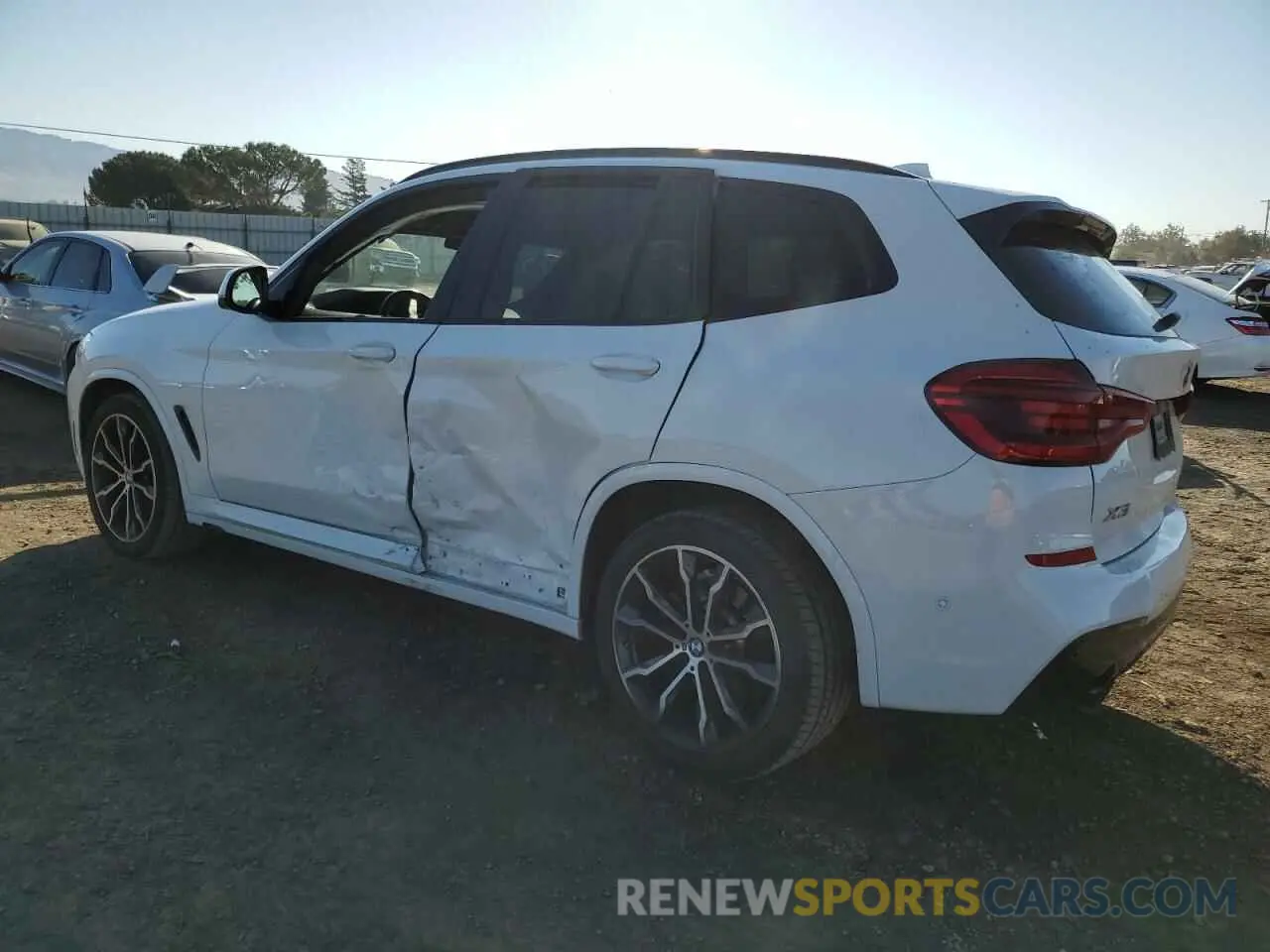 2 Photograph of a damaged car 5UXTY5C05M9F99544 BMW X3 2021