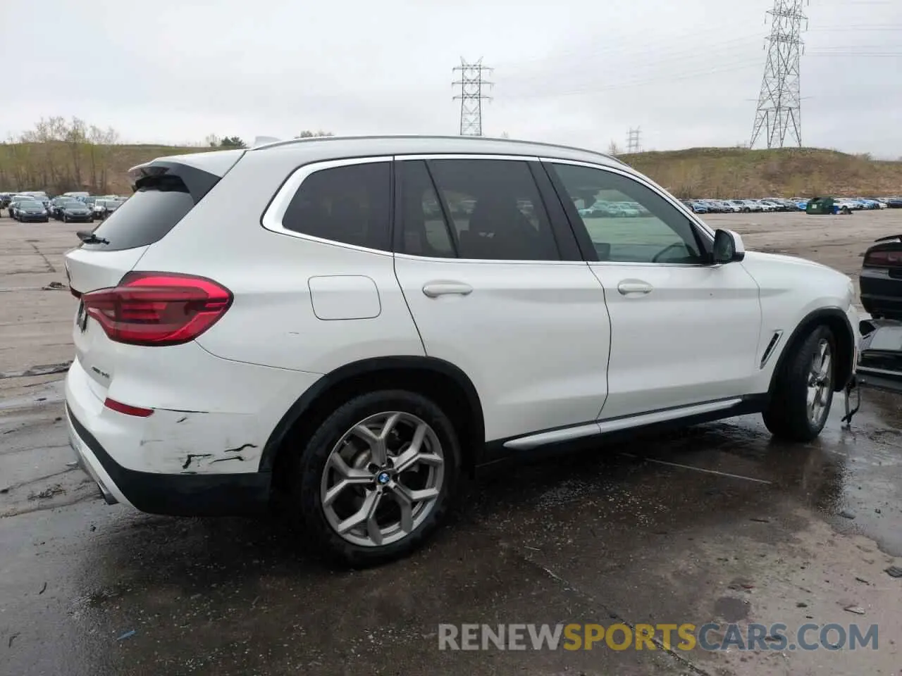 3 Photograph of a damaged car 5UXTY5C05M9G91110 BMW X3 2021