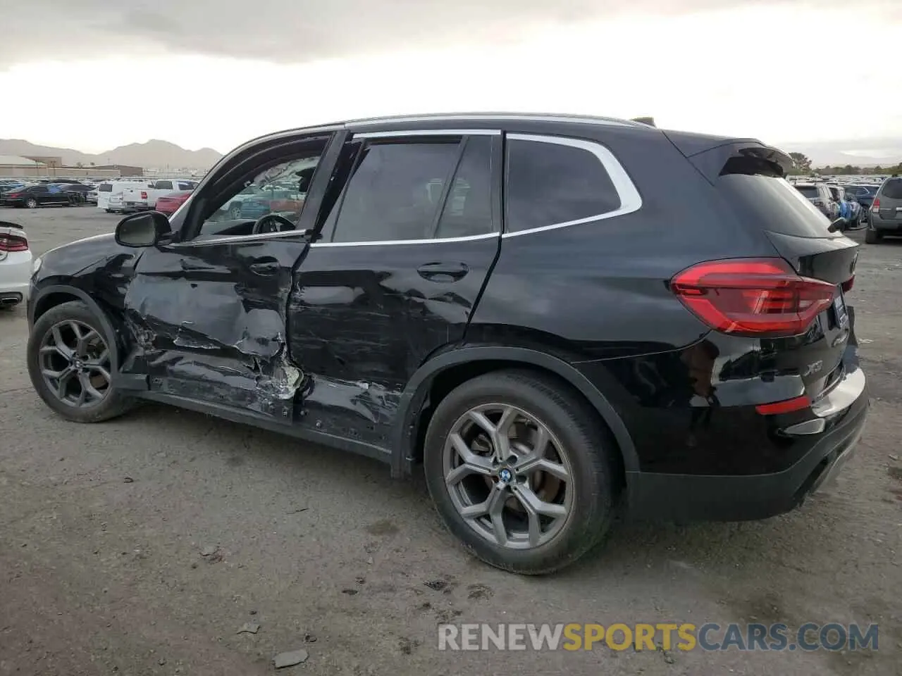 2 Photograph of a damaged car 5UXTY5C05M9H89666 BMW X3 2021