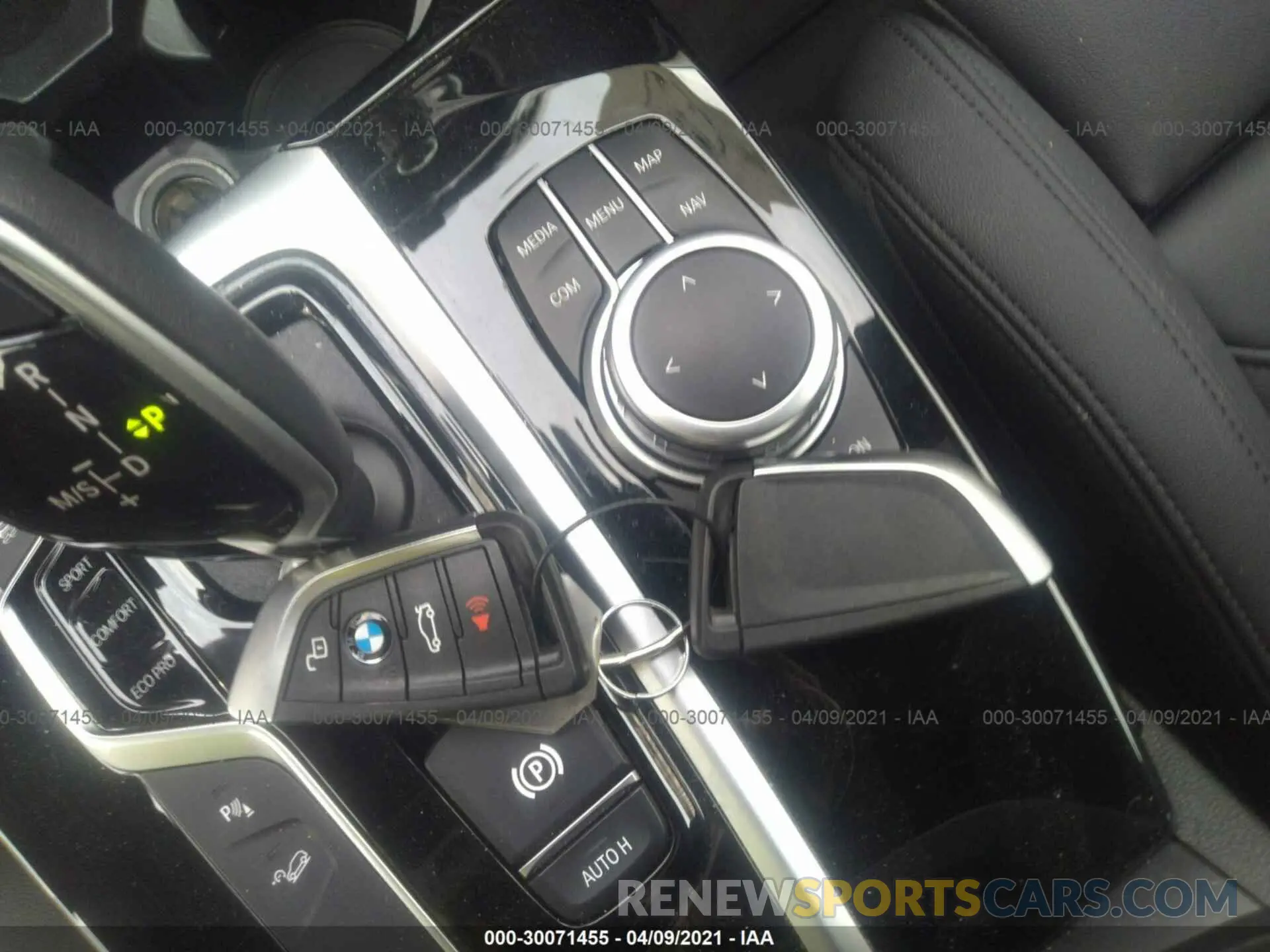 11 Photograph of a damaged car 5UXTY5C06M9F11553 BMW X3 2021