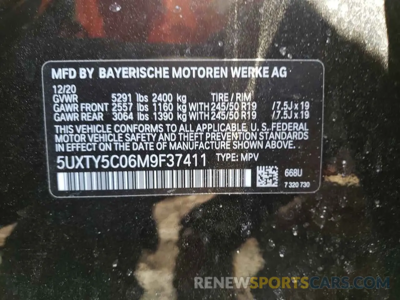 10 Photograph of a damaged car 5UXTY5C06M9F37411 BMW X3 2021