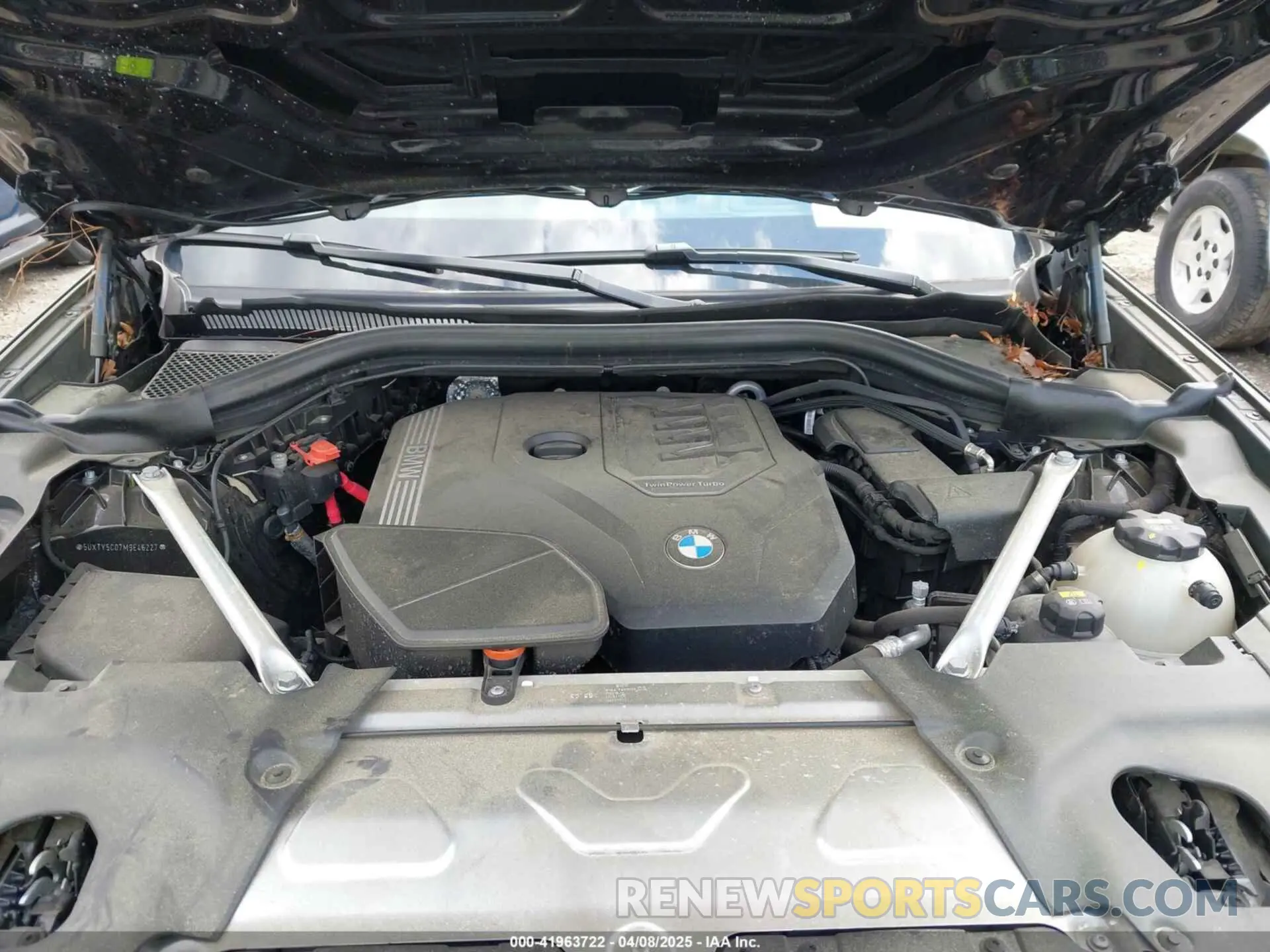 10 Фотография поврежденного автомобиля 5UXTY5C07M9E46227 BMW X3 2021