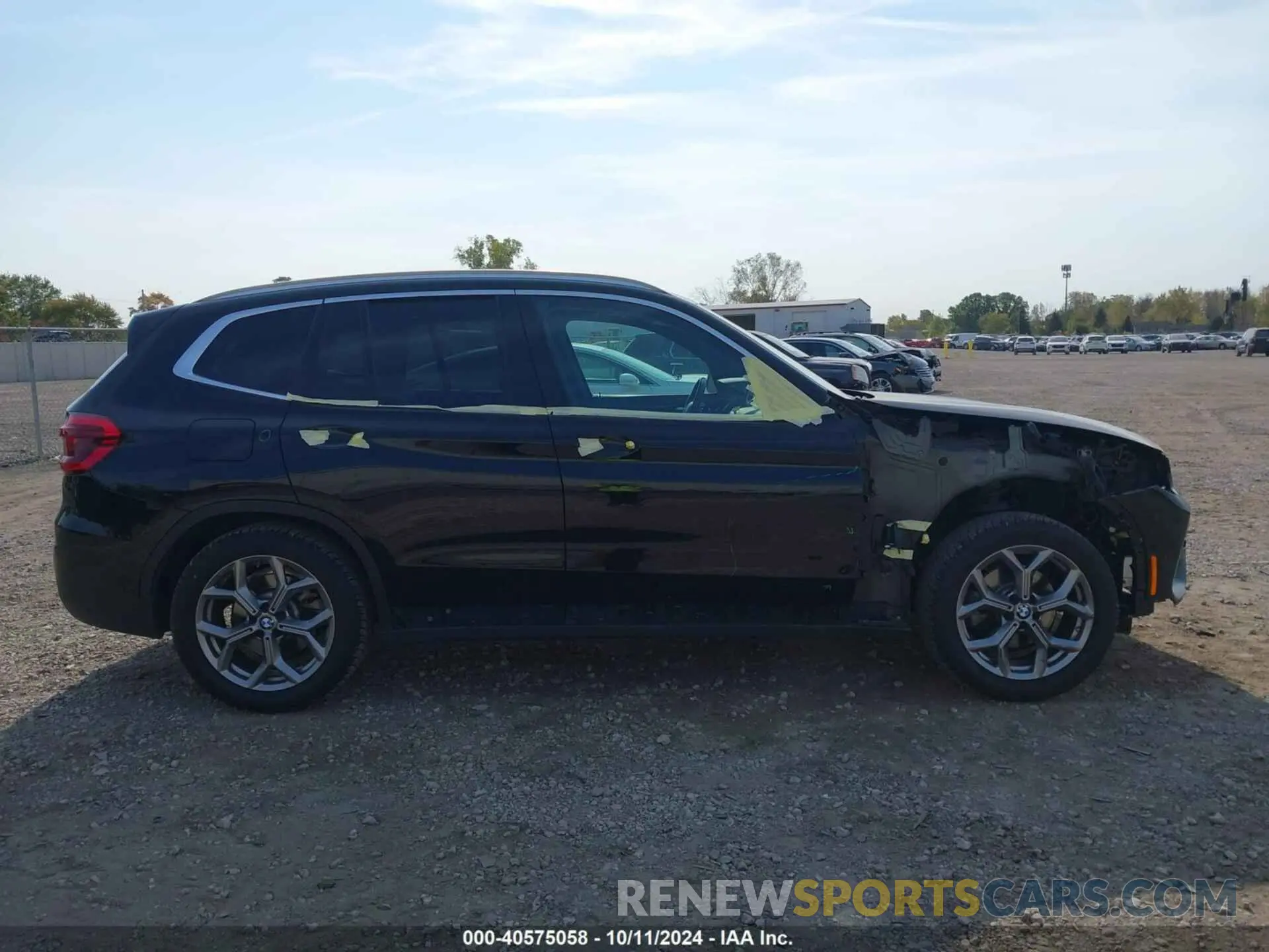 14 Photograph of a damaged car 5UXTY5C07M9F33352 BMW X3 2021