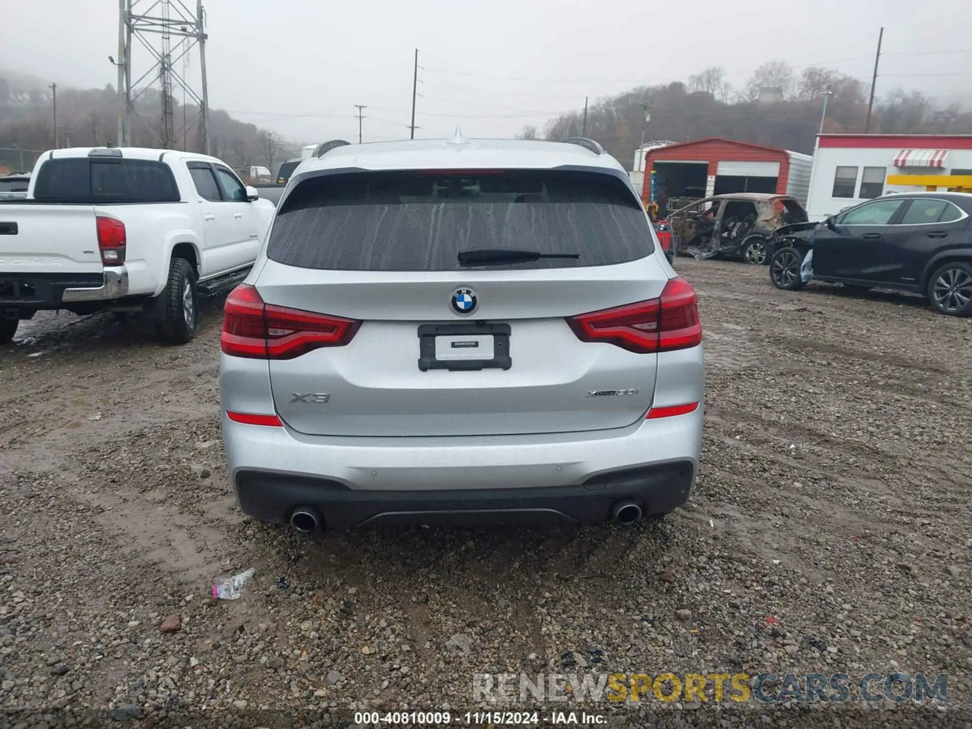 16 Photograph of a damaged car 5UXTY5C07M9F44982 BMW X3 2021
