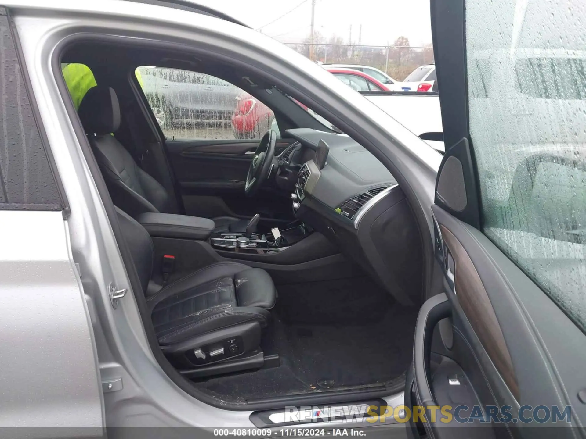 5 Photograph of a damaged car 5UXTY5C07M9F44982 BMW X3 2021
