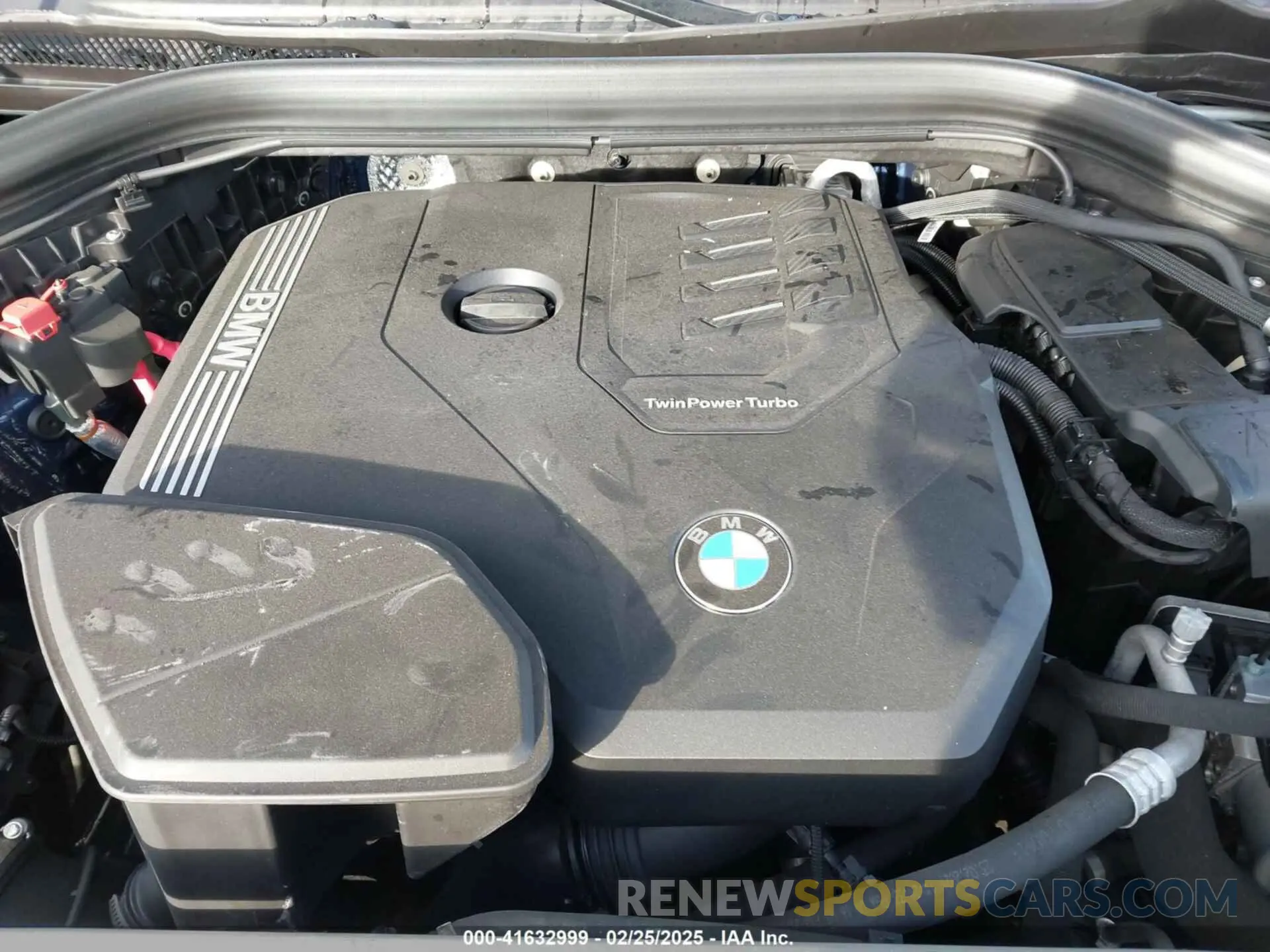 10 Photograph of a damaged car 5UXTY5C07M9H54854 BMW X3 2021