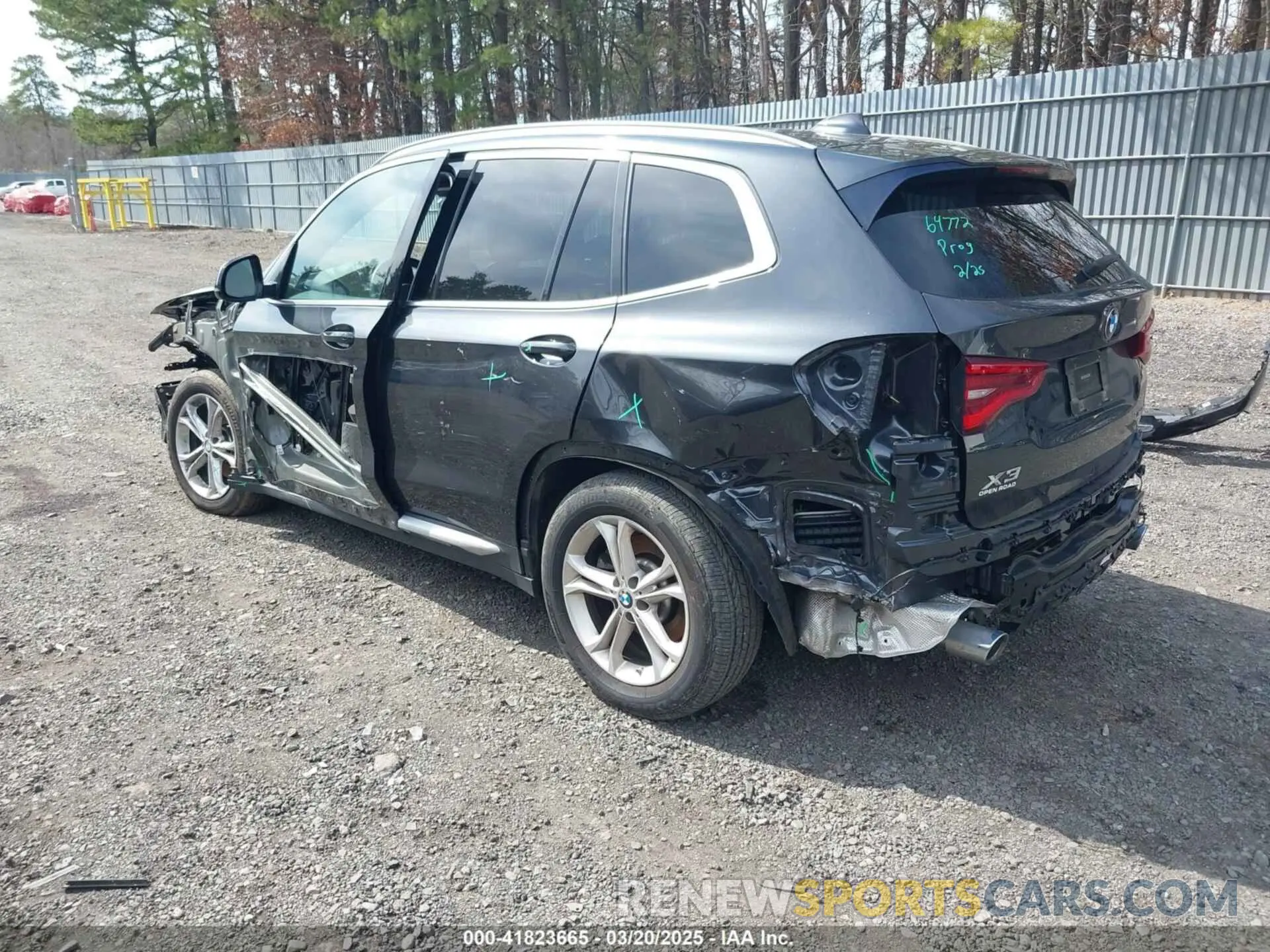 3 Photograph of a damaged car 5UXTY5C08M9F86237 BMW X3 2021