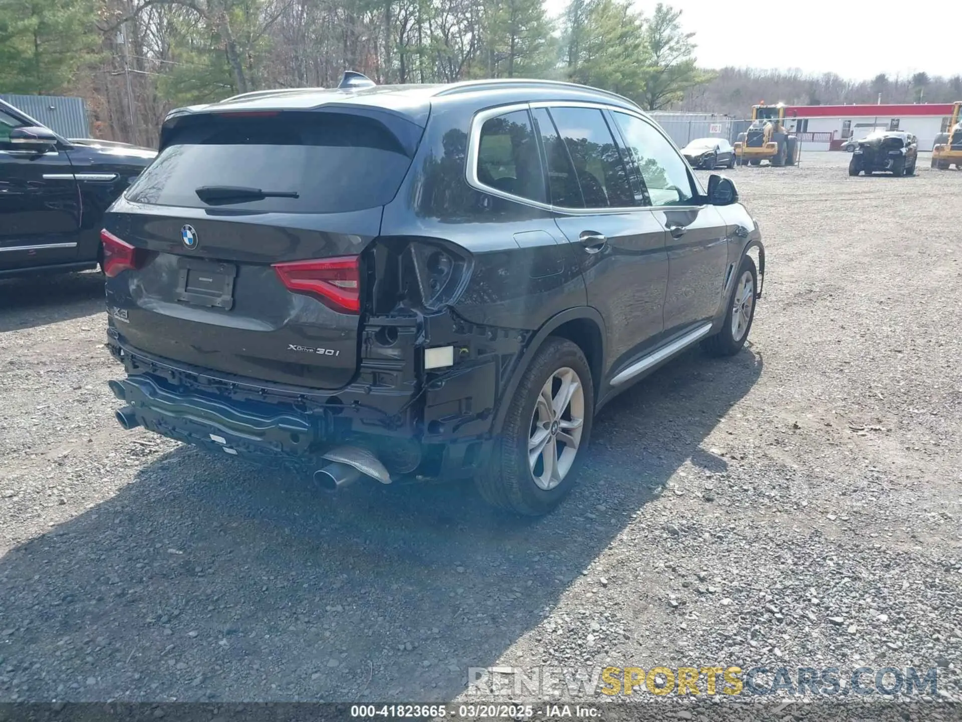 4 Photograph of a damaged car 5UXTY5C08M9F86237 BMW X3 2021