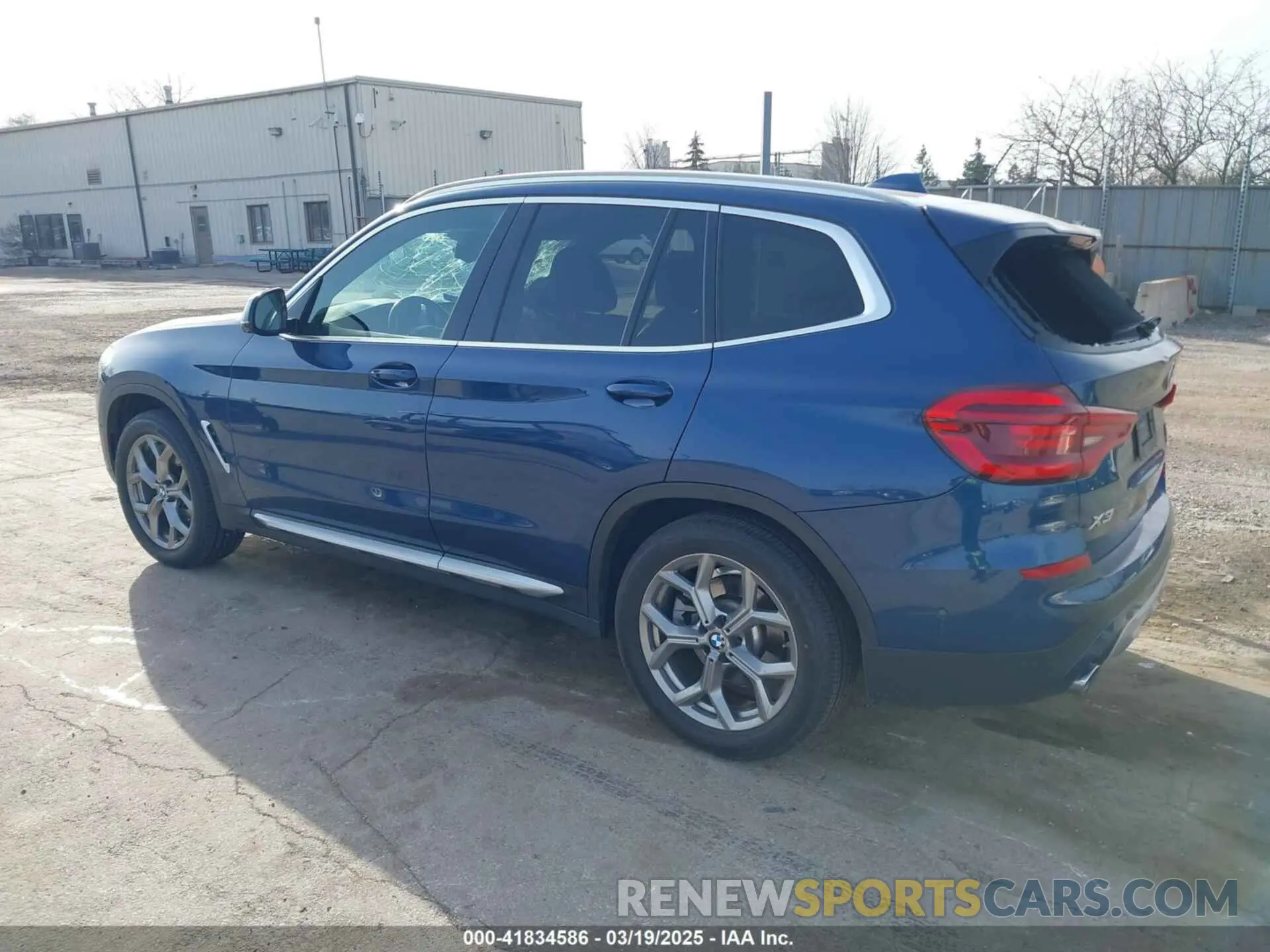 3 Фотография поврежденного автомобиля 5UXTY5C08M9G21116 BMW X3 2021