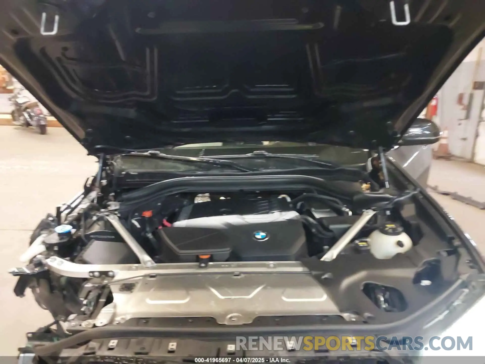 10 Фотография поврежденного автомобиля 5UXTY5C09M9E77981 BMW X3 2021