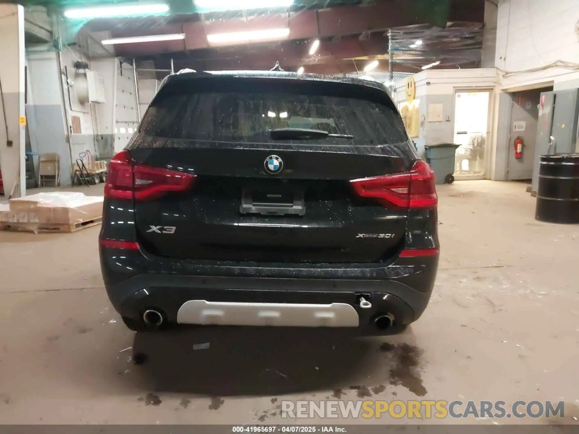 16 Фотография поврежденного автомобиля 5UXTY5C09M9E77981 BMW X3 2021