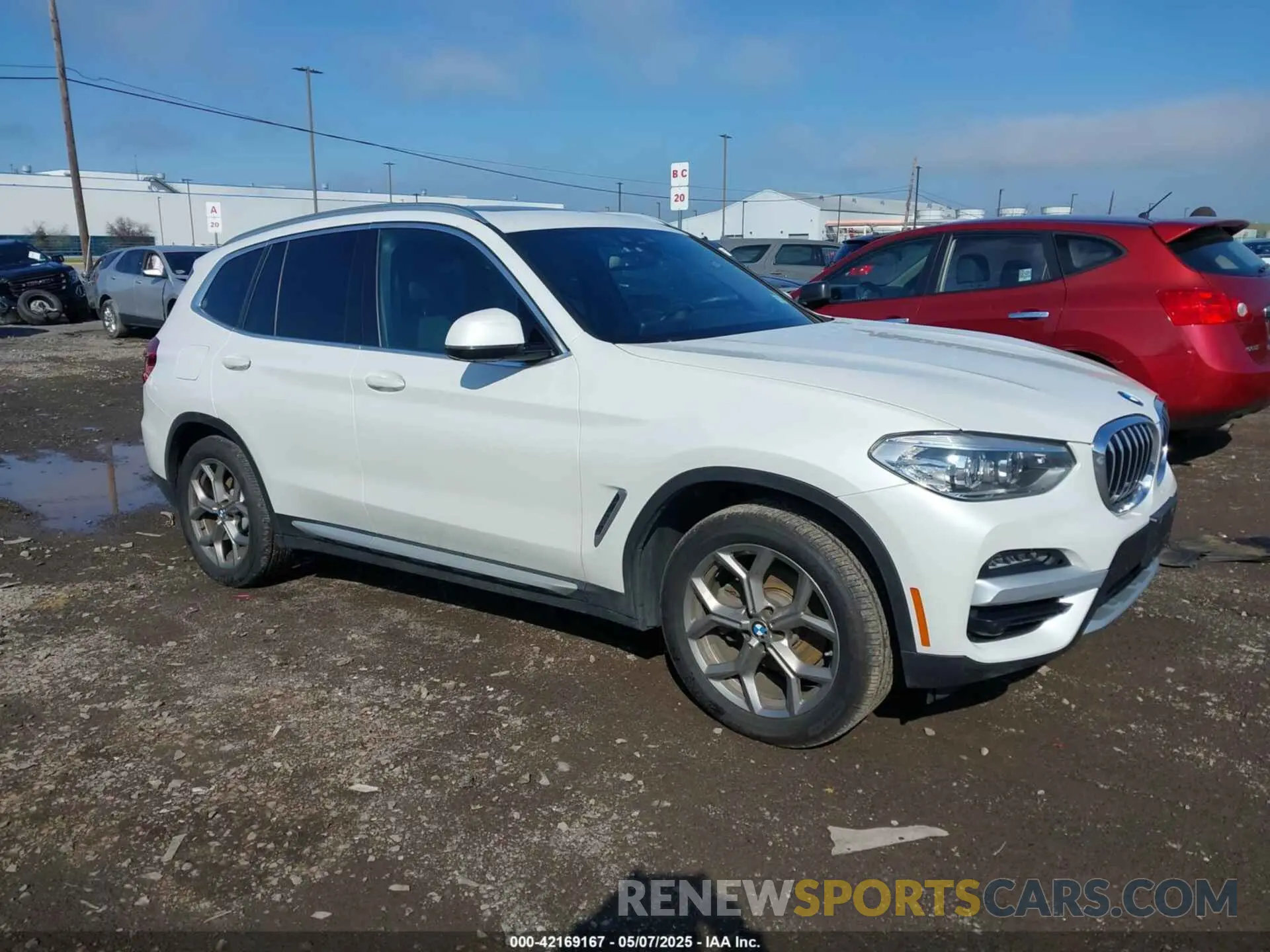 1 Photograph of a damaged car 5UXTY5C0XM9D71507 BMW X3 2021
