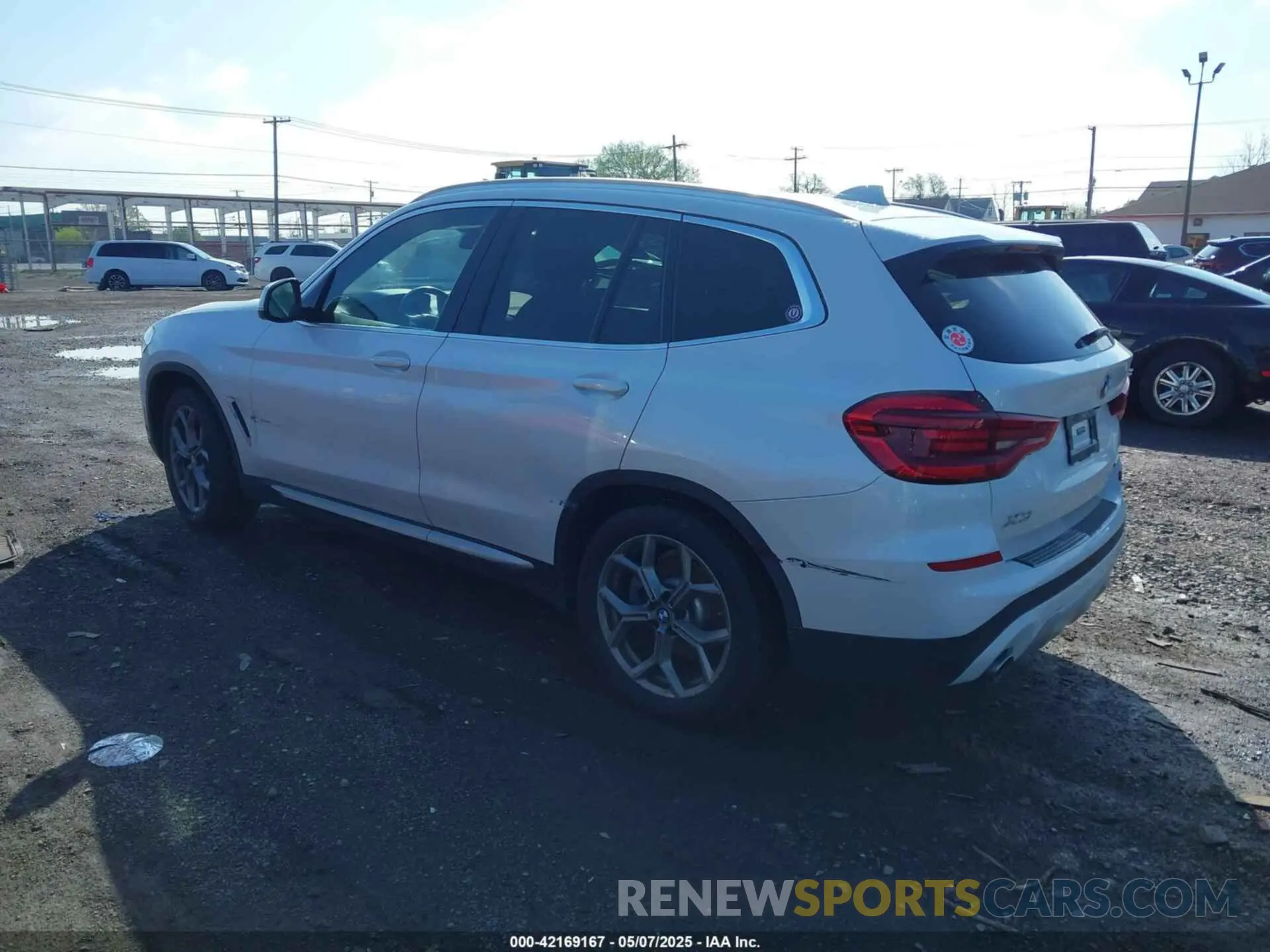 3 Photograph of a damaged car 5UXTY5C0XM9D71507 BMW X3 2021