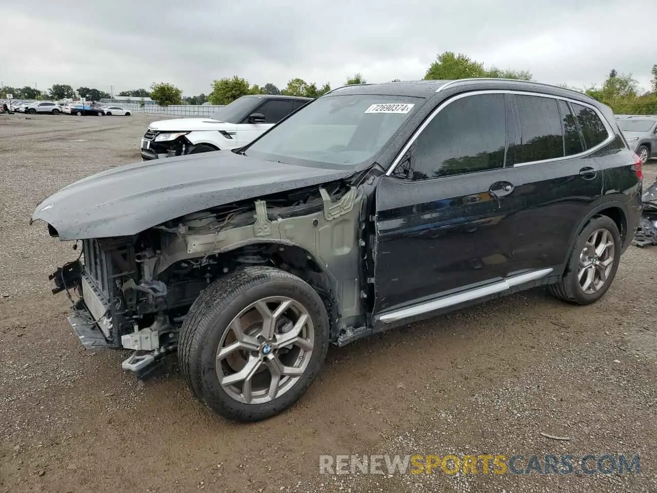 1 Photograph of a damaged car 5UXTY5C0XM9F31899 BMW X3 2021