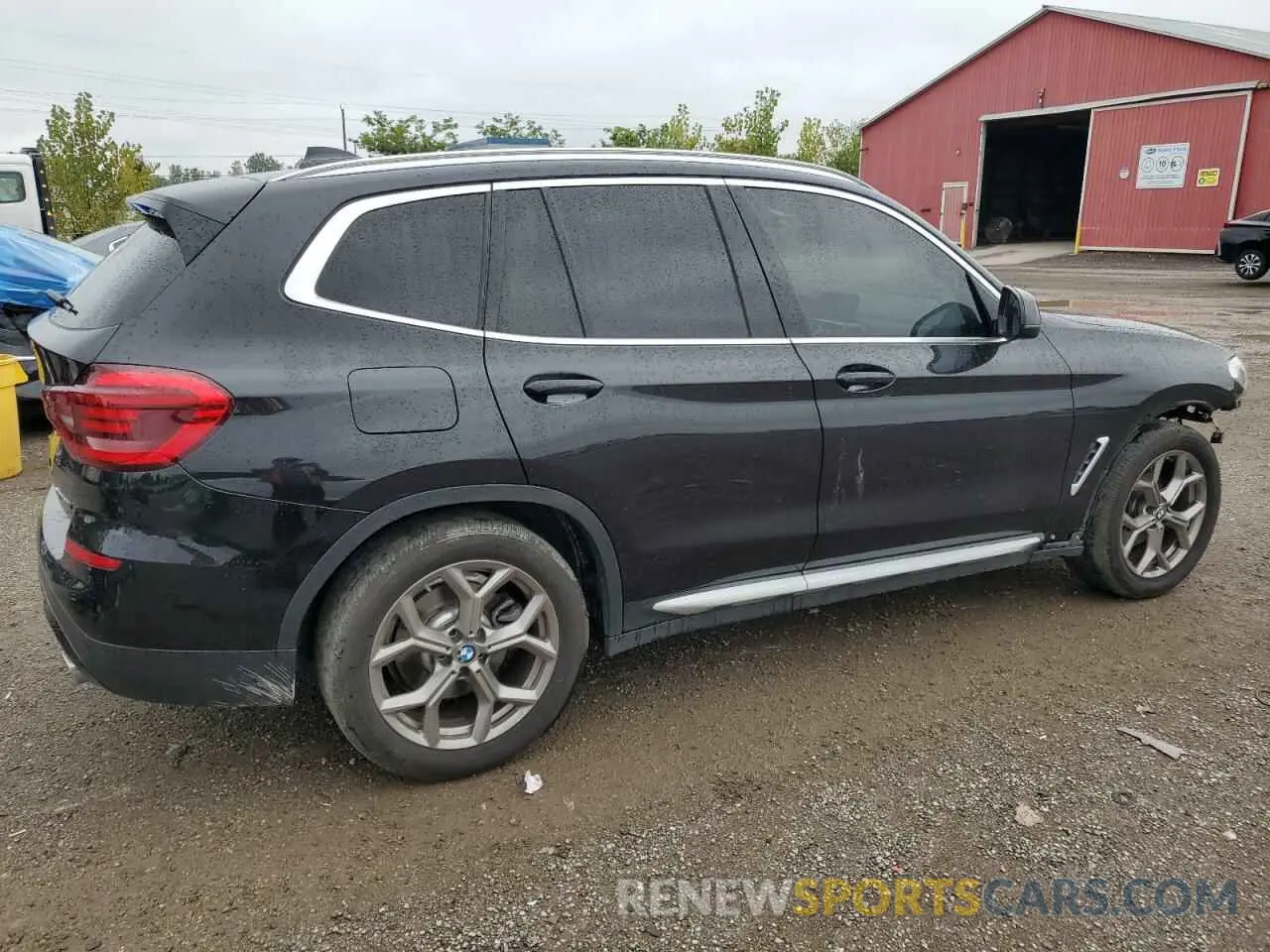 3 Photograph of a damaged car 5UXTY5C0XM9F31899 BMW X3 2021