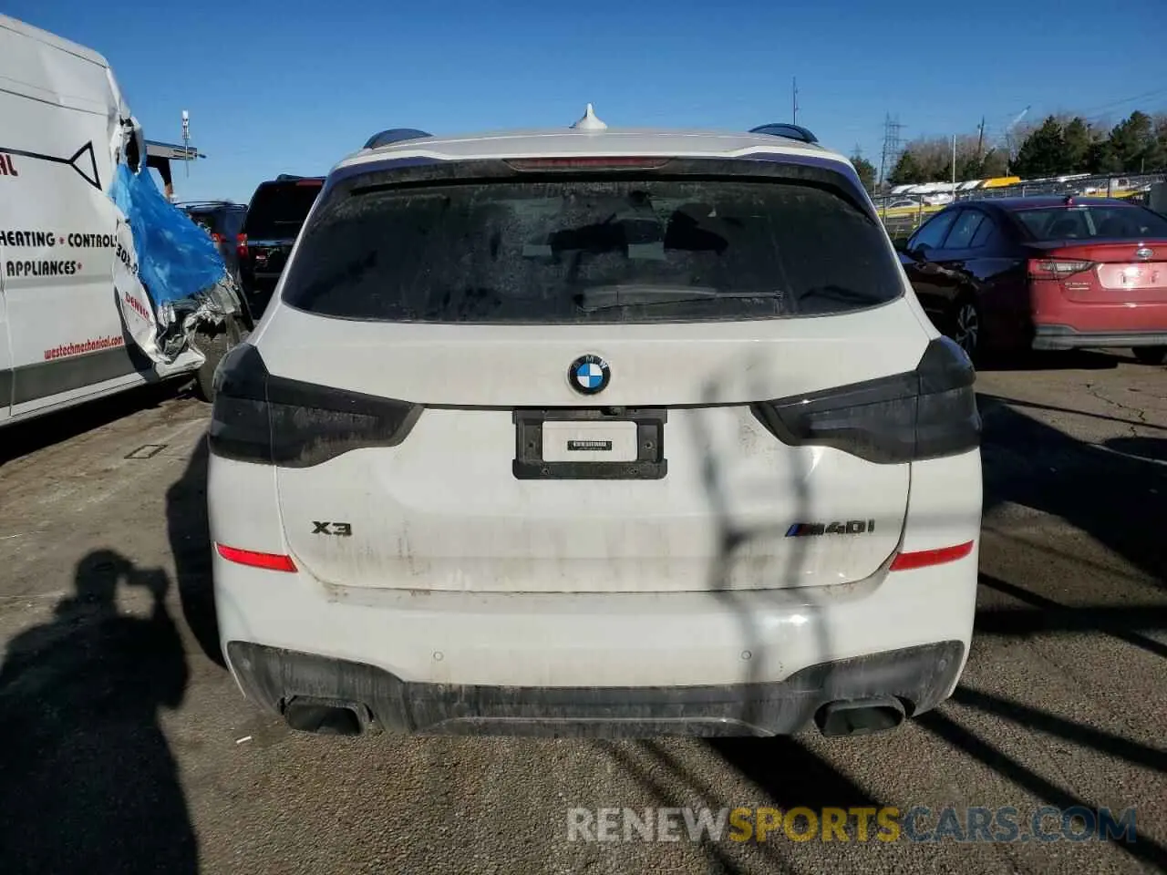 6 Photograph of a damaged car 5UXTY9C05M9F39805 BMW X3 2021