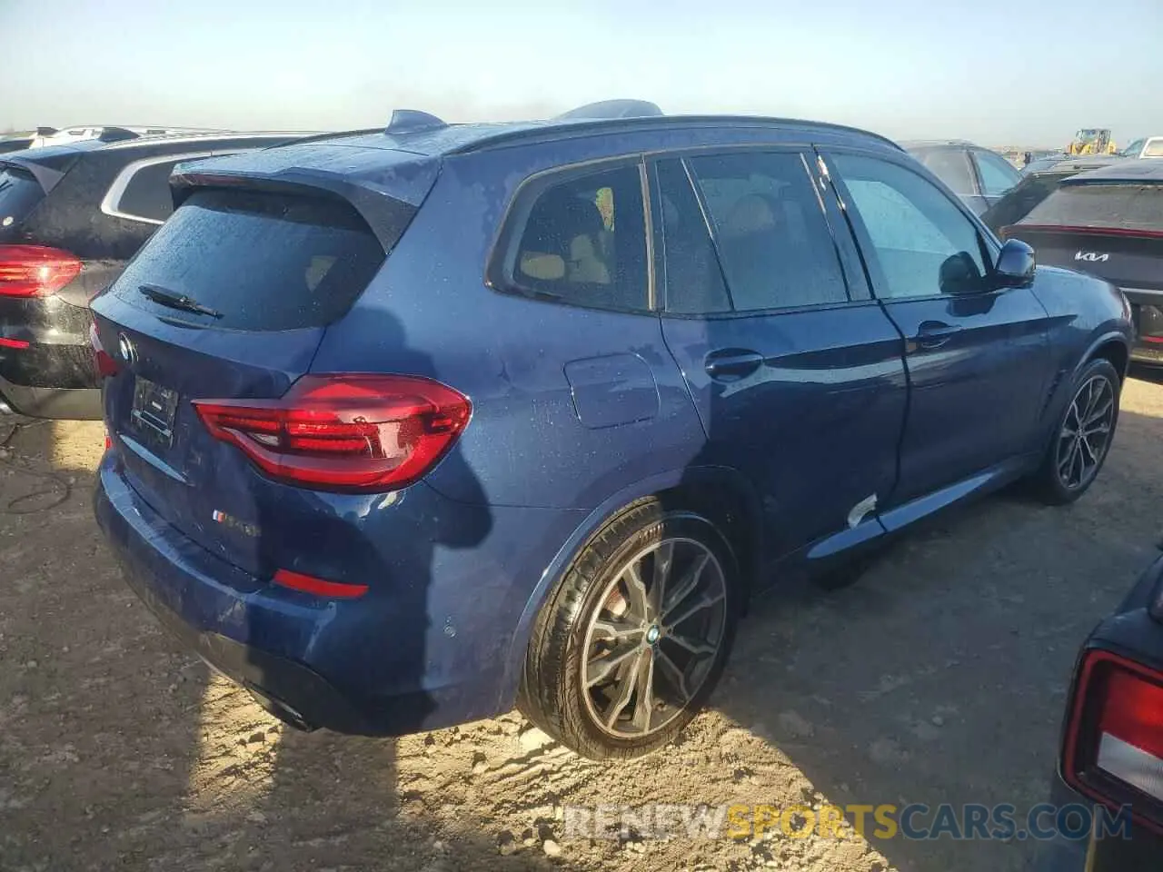 3 Photograph of a damaged car 5UXTY9C06M9G84478 BMW X3 2021