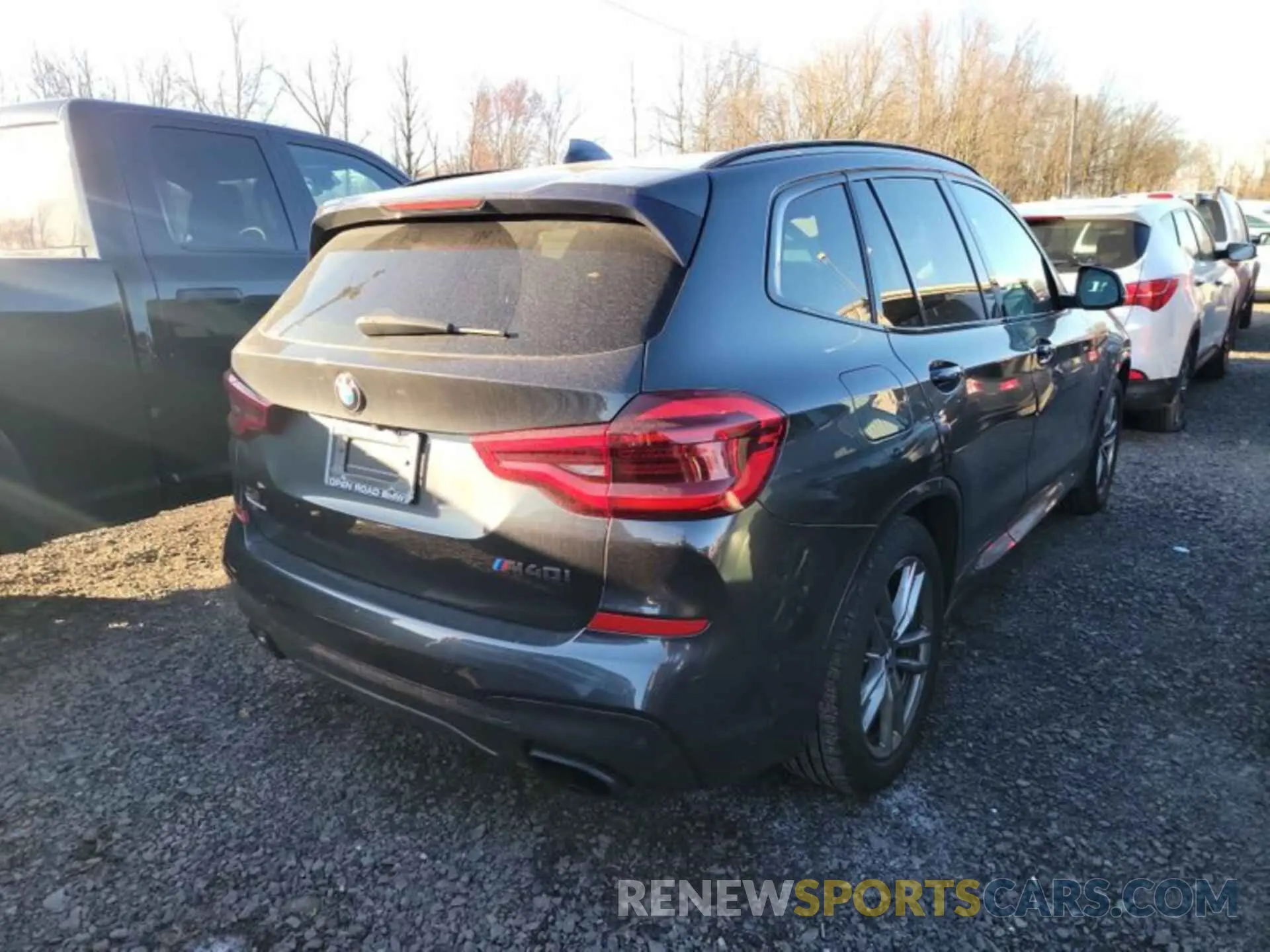 10 Photograph of a damaged car 5UXTY9C07M9F18891 BMW X3 2021