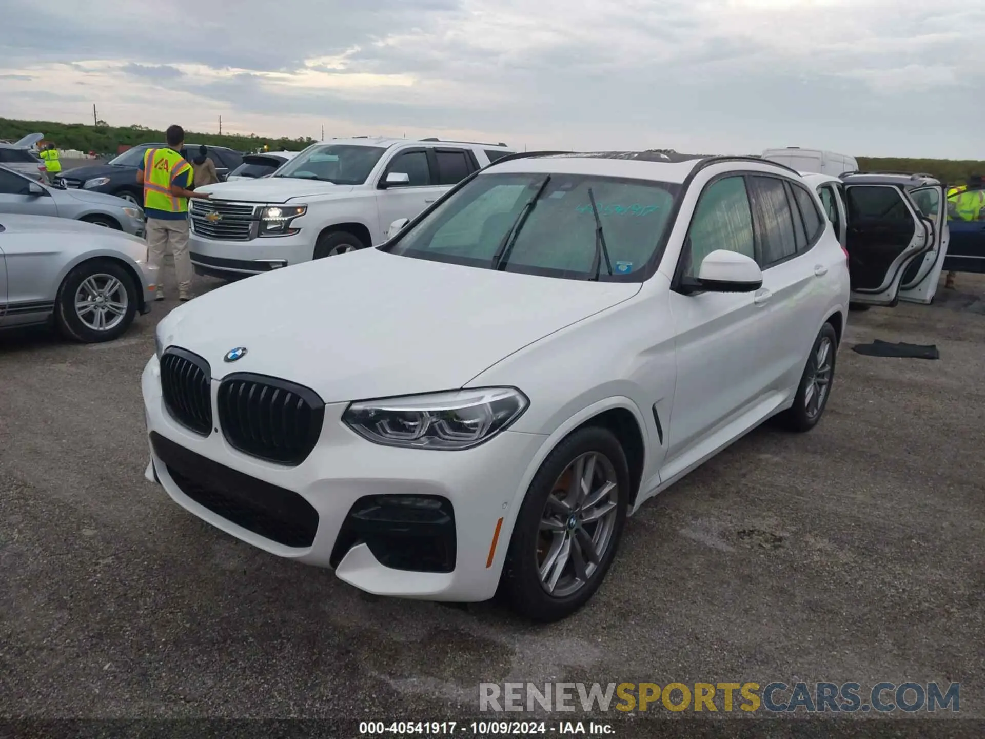 1 Photograph of a damaged car 5UXTY9C07M9F26263 BMW X3 2021