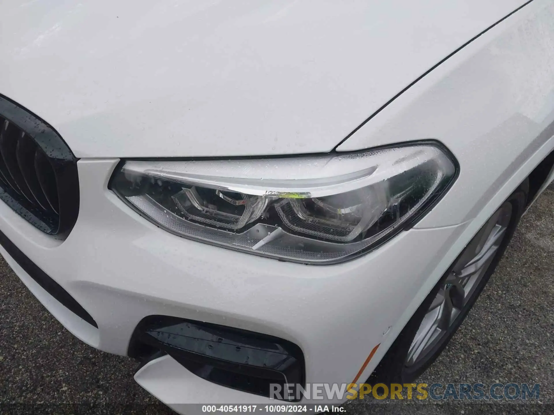 12 Photograph of a damaged car 5UXTY9C07M9F26263 BMW X3 2021