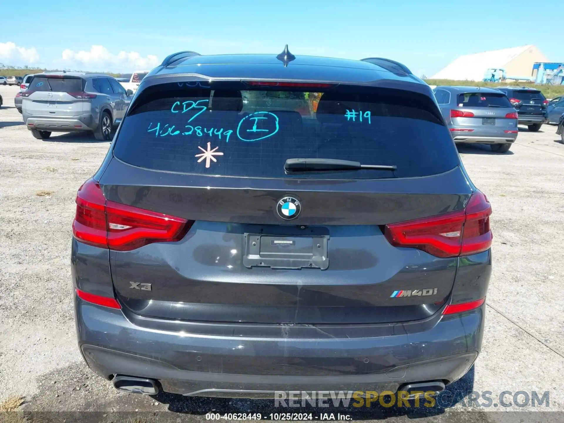 16 Photograph of a damaged car 5UXTY9C0XM9G91241 BMW X3 2021