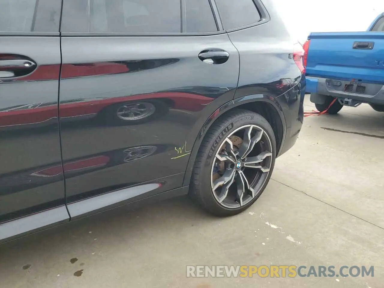 13 Photograph of a damaged car 5YMTS0C05M9G83814 BMW X3 2021