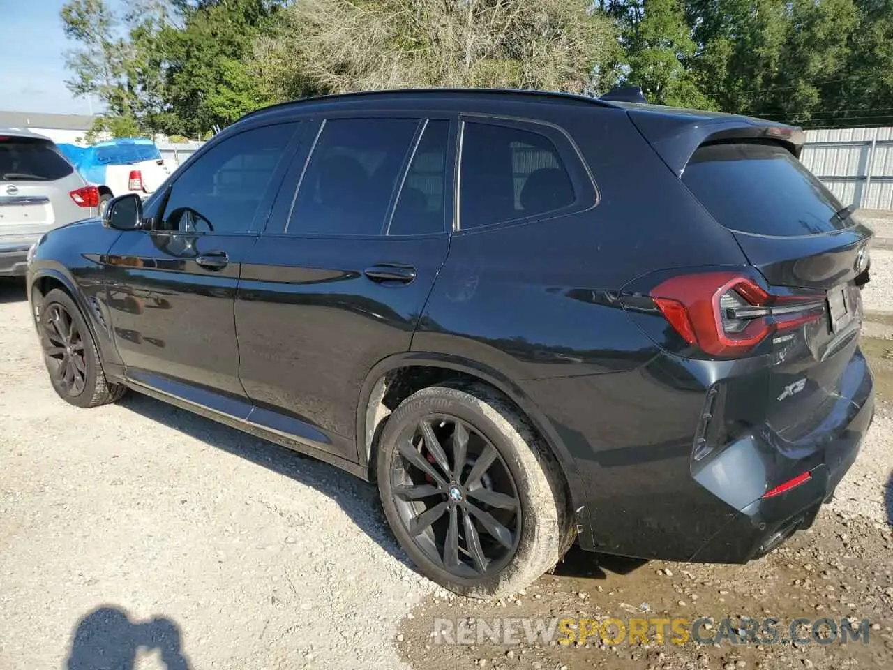 2 Photograph of a damaged car 5UX43DP00N9J03409 BMW X3 2022
