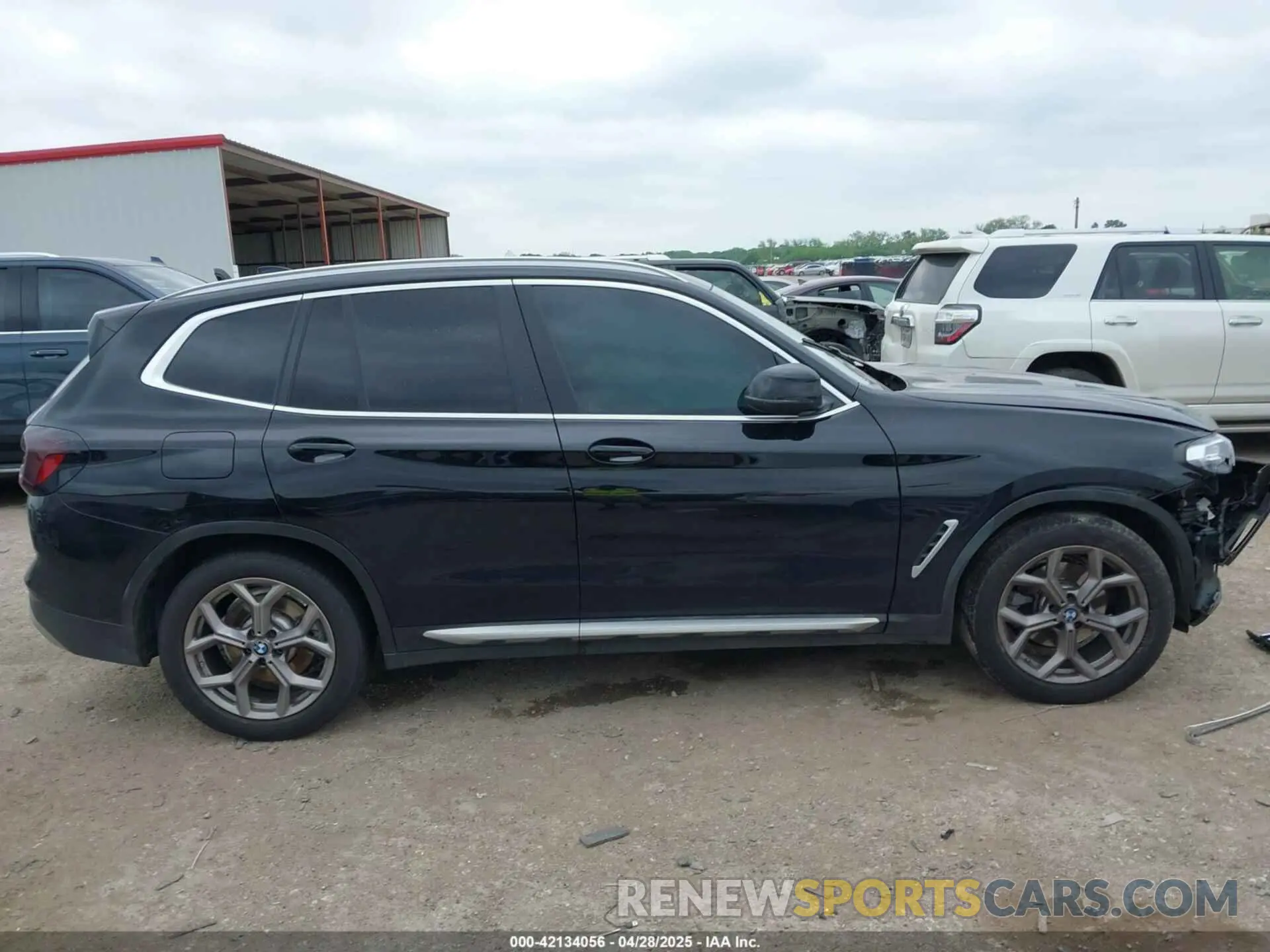 13 Фотография поврежденного автомобиля 5UX43DP00N9K19046 BMW X3 2022