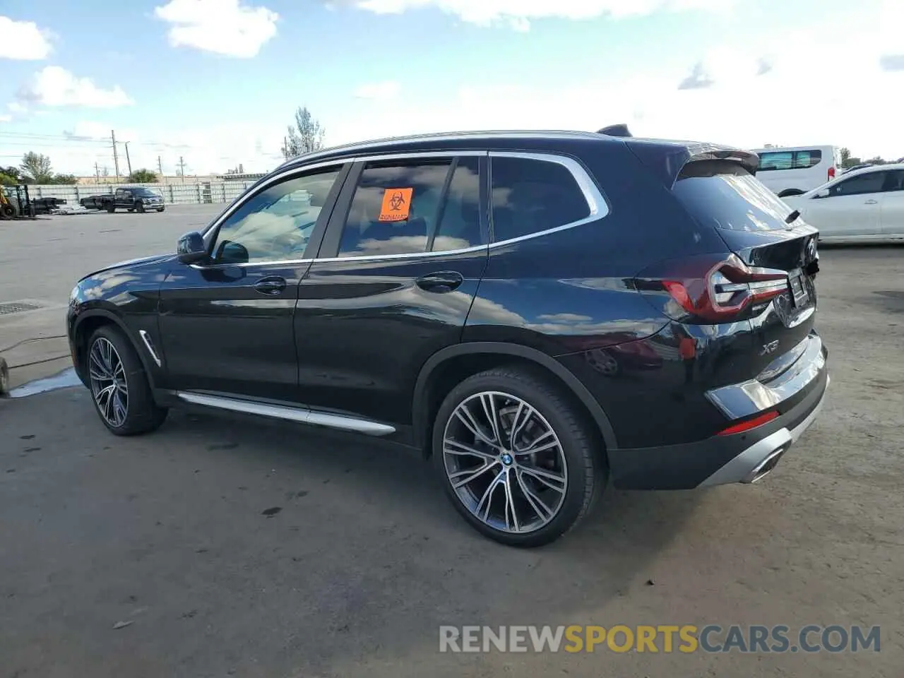 2 Photograph of a damaged car 5UX43DP01N9K99845 BMW X3 2022