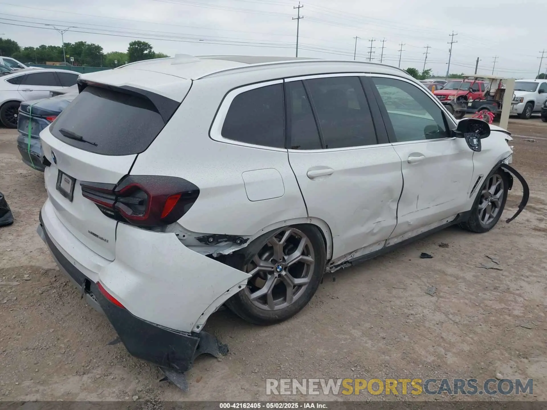 4 Фотография поврежденного автомобиля 5UX43DP02N9N03908 BMW X3 2022